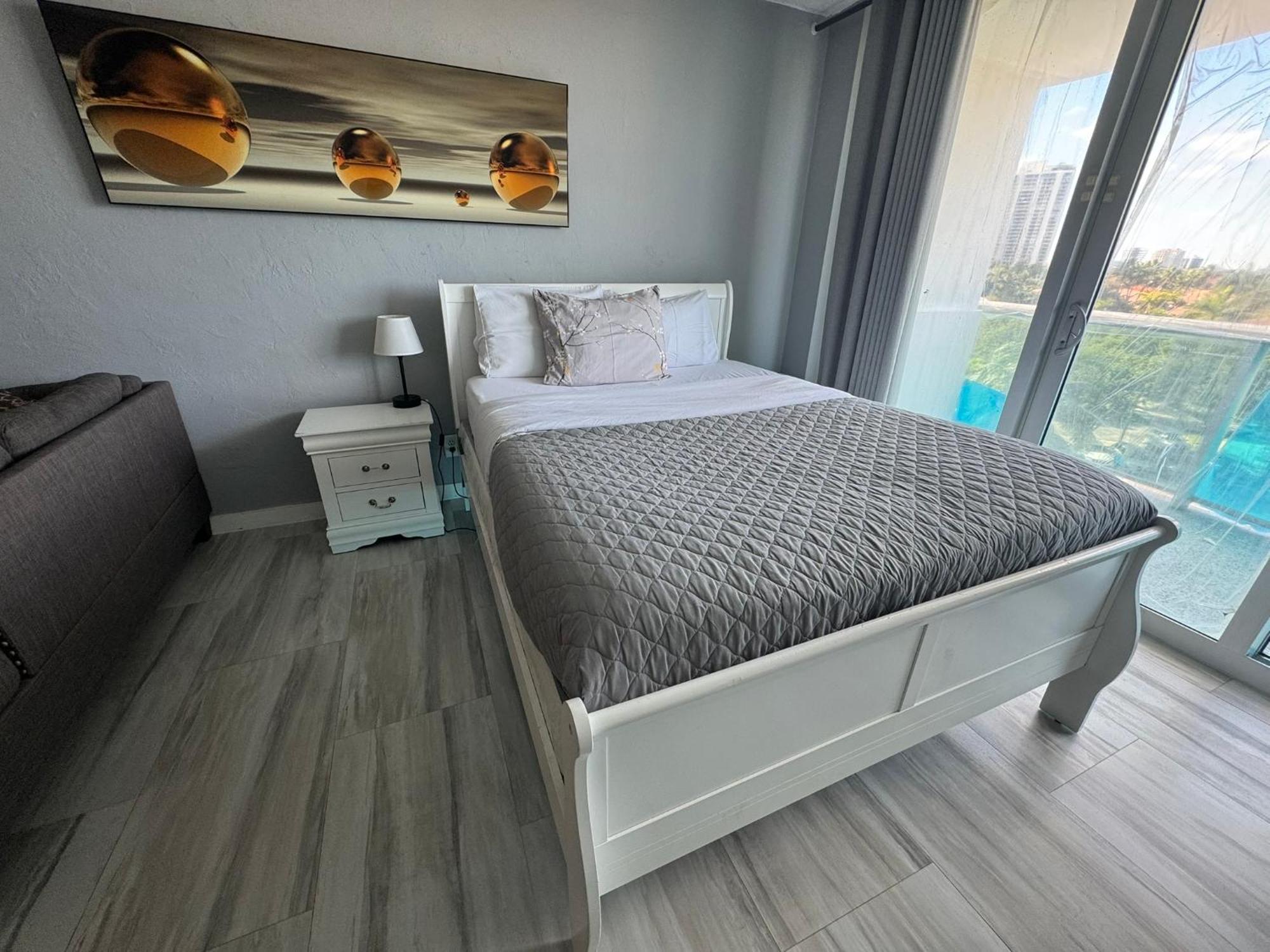 Apartment Sunny Isles Spacious *