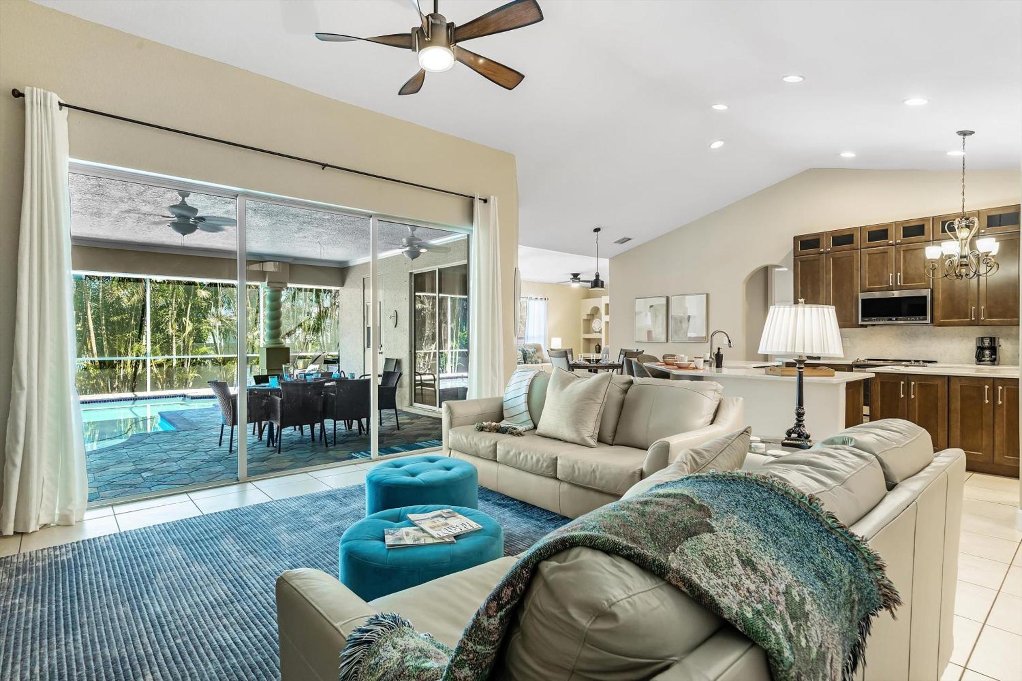 Villa Fully-fenced Electric-heated Oversized Pool With Lots Of Privacy -