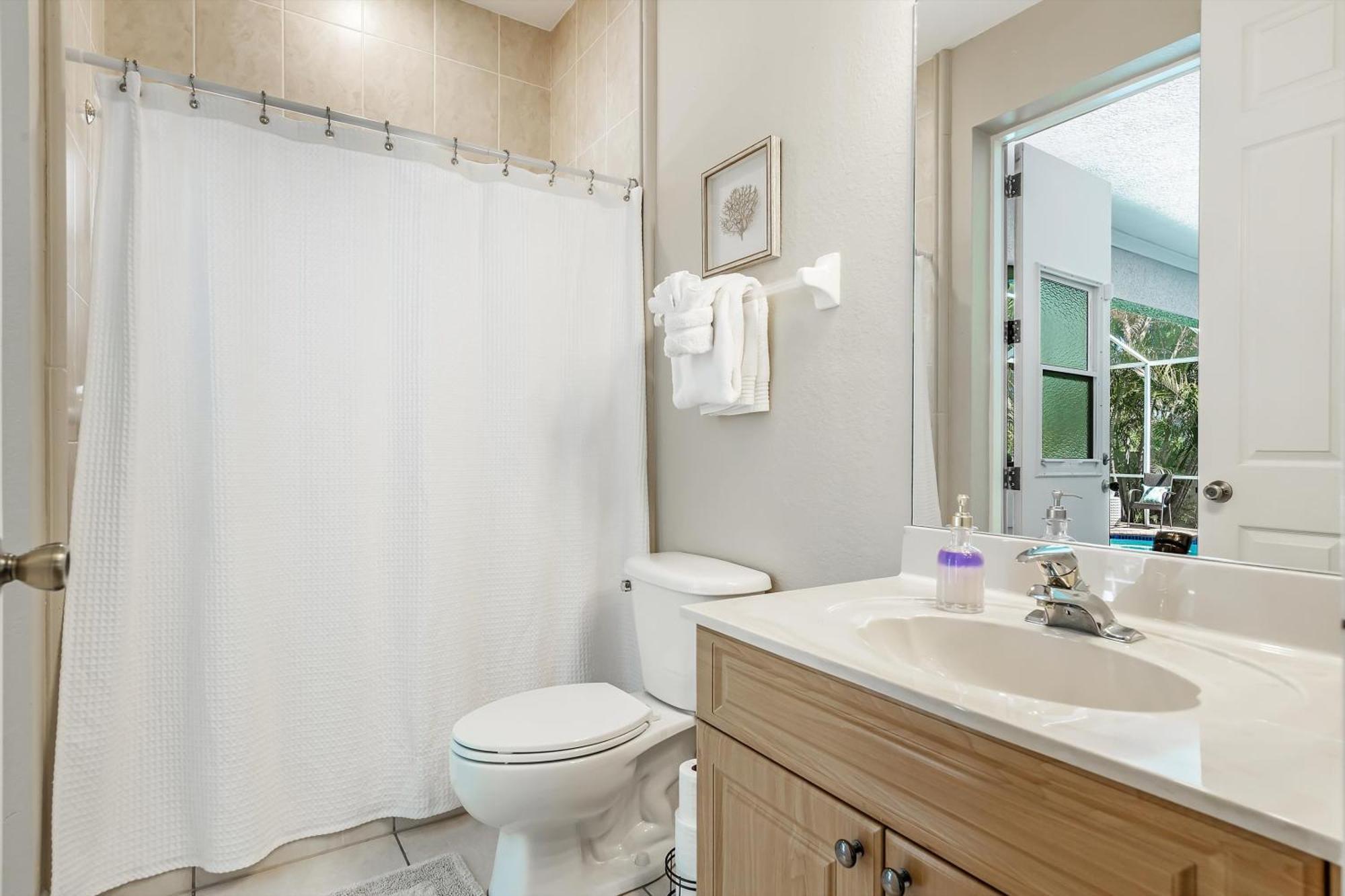 Fully-fenced Electric-heated Oversized Pool With Lots Of Privacy - * Cape Coral