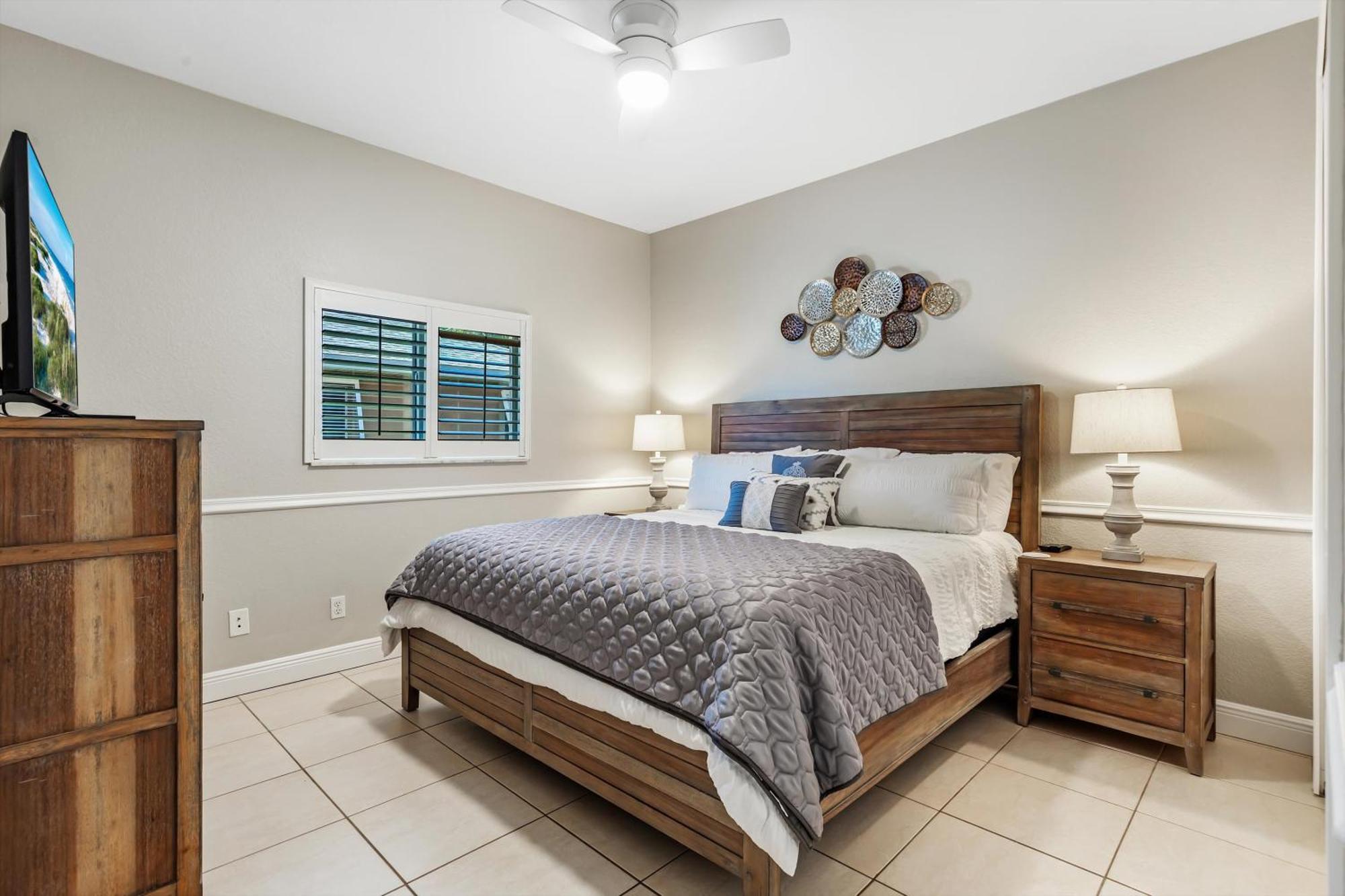 Villa Fully-fenced Electric-heated Oversized Pool With Lots Of Privacy - Cape Coral