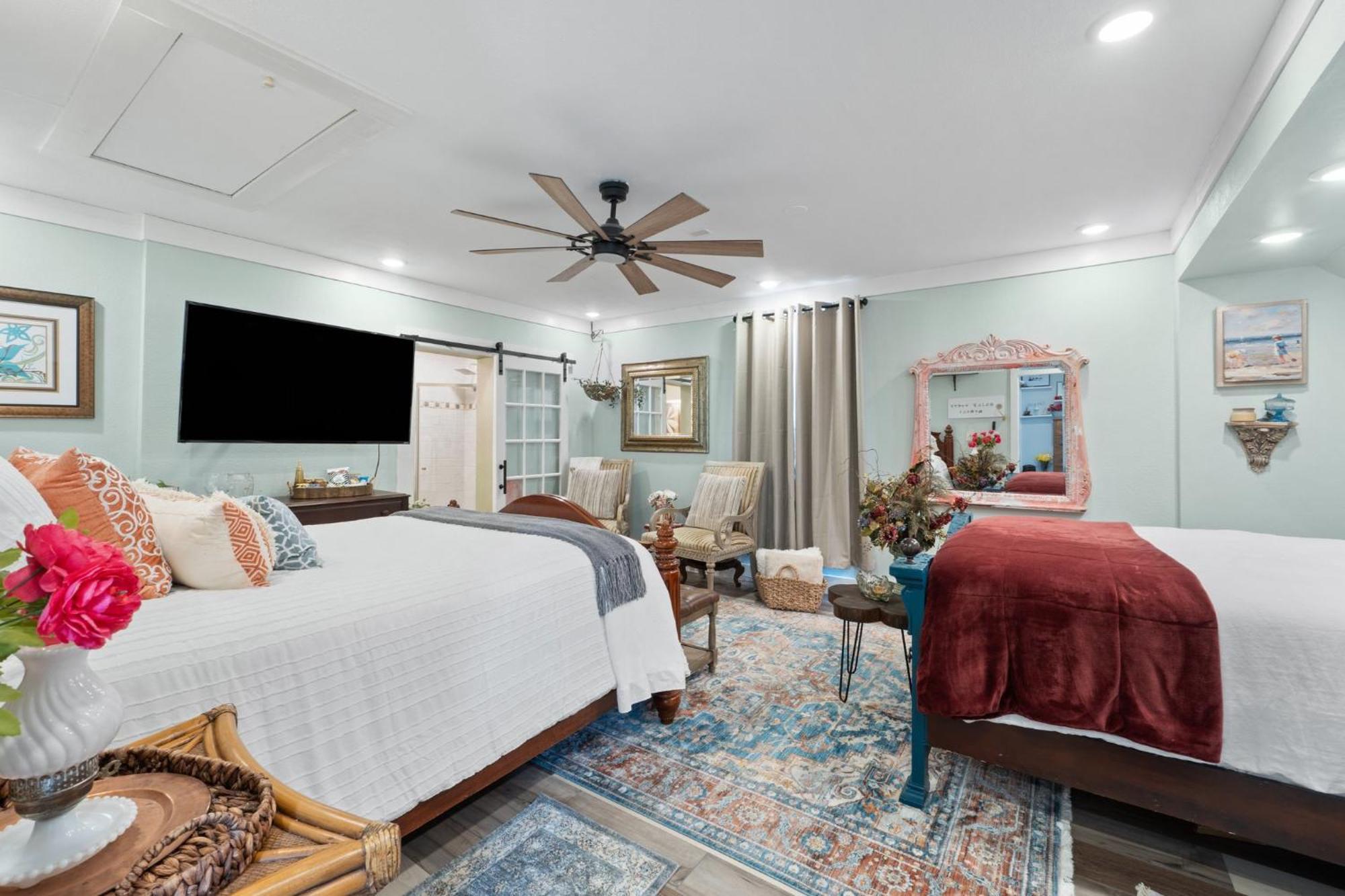 Guest house Relaxing Retreat Pool, Spa, Art Studio, Breakfast *