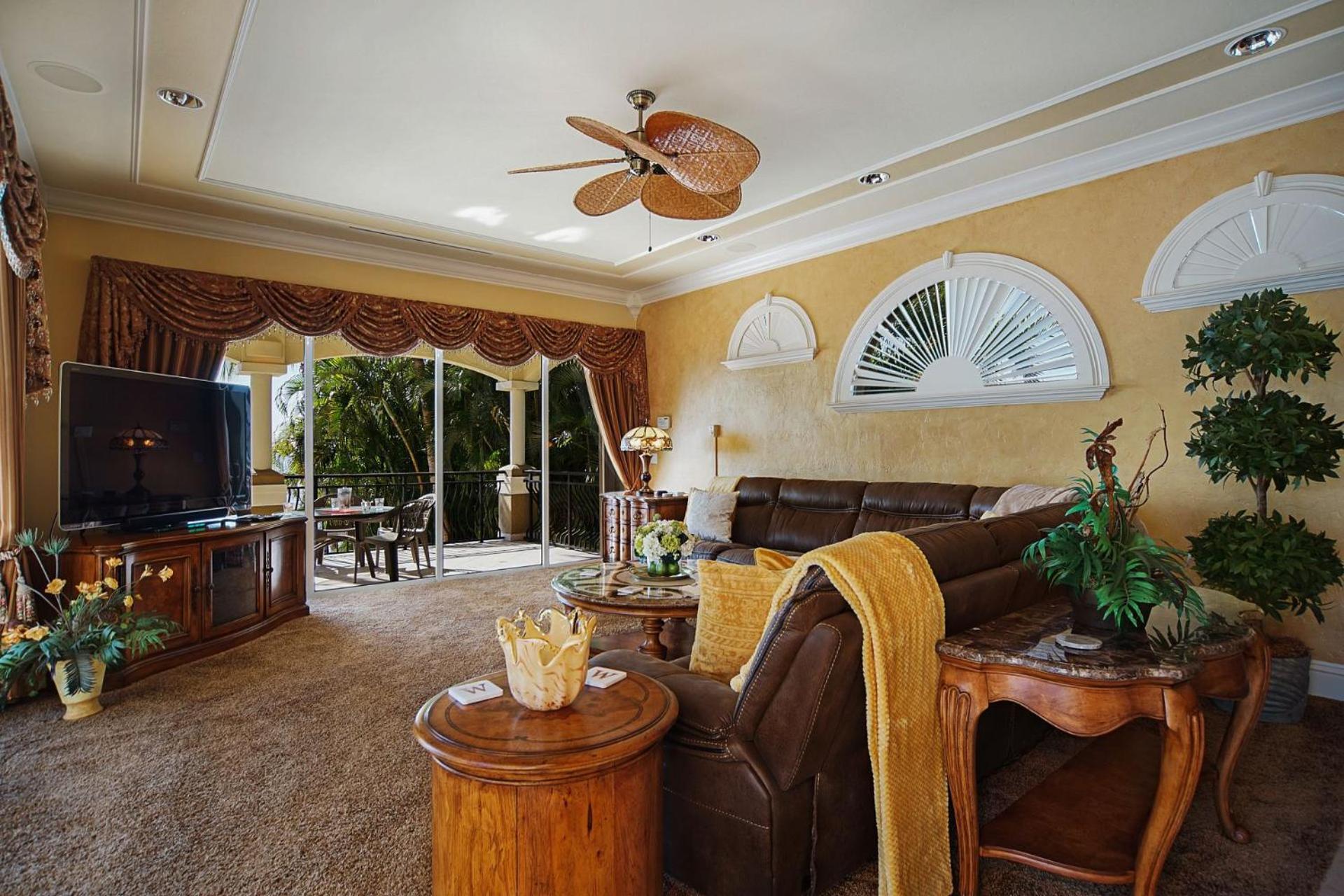Luxury Riverfront 3-story With Bar, Gym, And Heated Pool - The Winslet Estate * Cape Coral