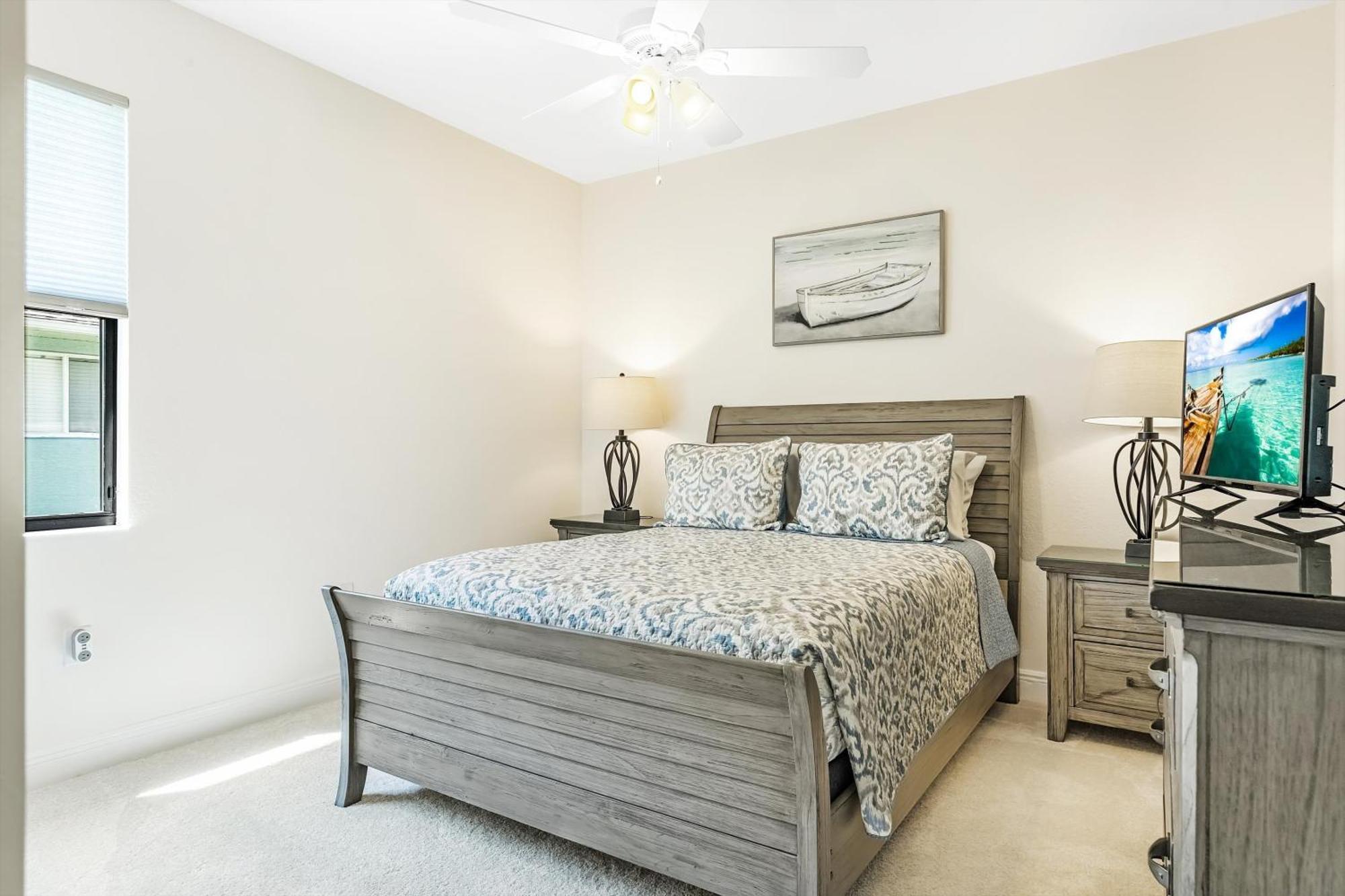 Winter Specials! Built In 2020! Modern Electric-heated Pool With Bikes - Alexandria *