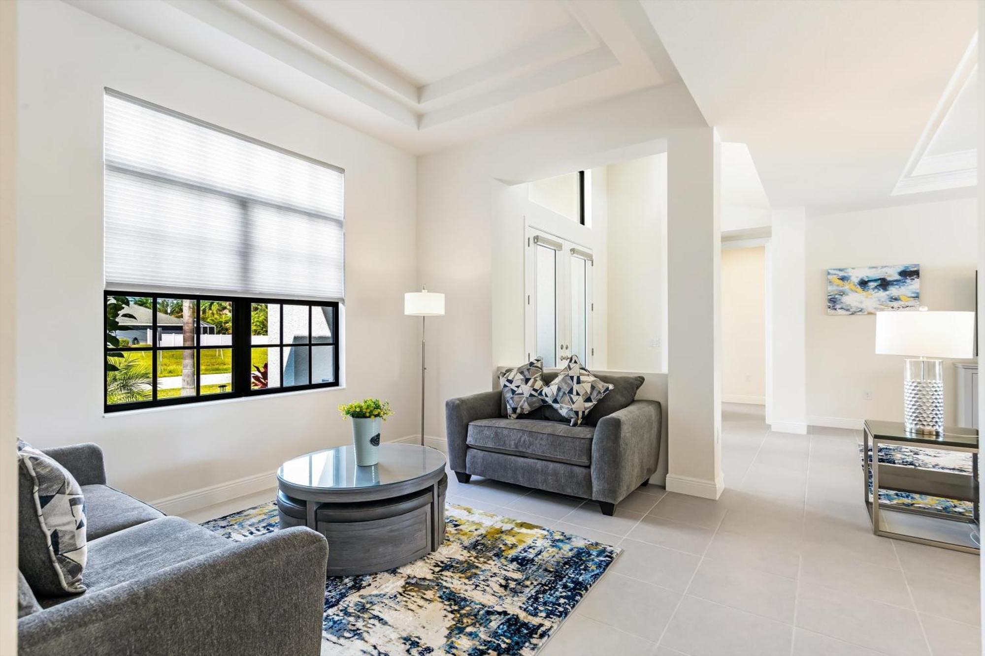 Winter Specials! Built In 2020! Modern Electric-heated Pool With Bikes - Alexandria * Cape Coral