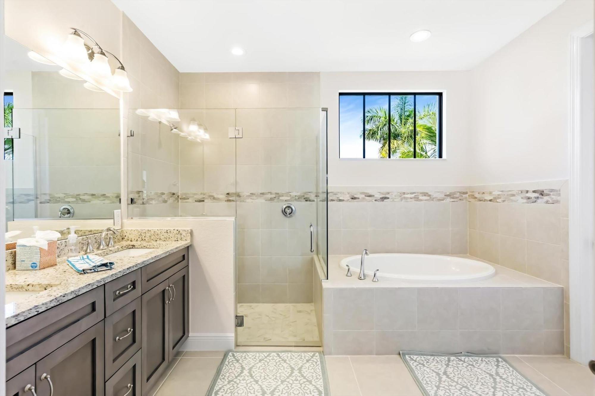 Villa Winter Specials! Built In 2020! Modern Electric-heated Pool With Bikes - Alexandria *