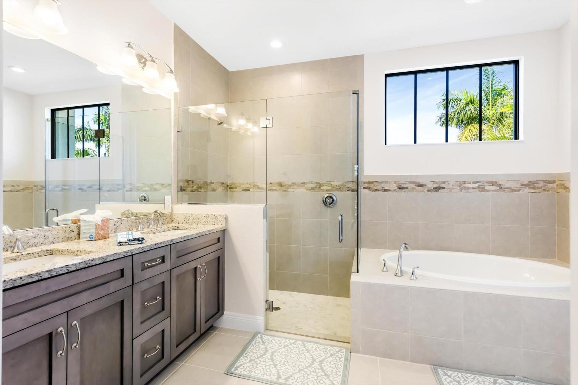 Villa Winter Specials! Built In 2020! Modern Electric-heated Pool With Bikes - Alexandria Cape Coral