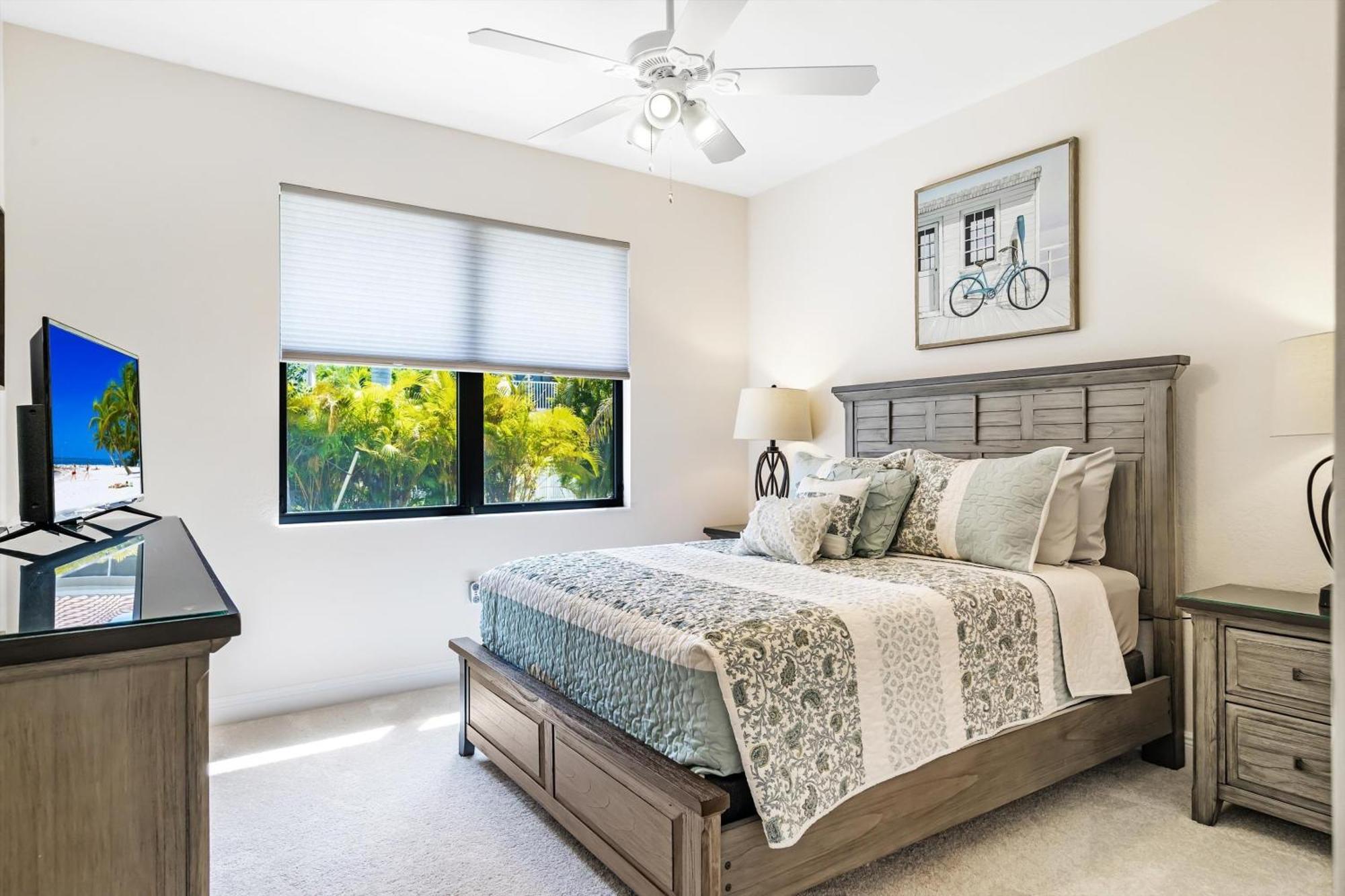 Winter Specials! Built In 2020! Modern Electric-heated Pool With Bikes - Alexandria Villa