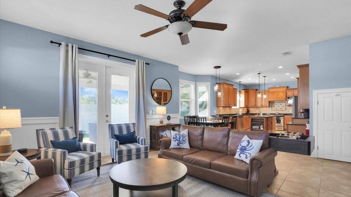 Modern - 3k Sqft - 5br & 11 Beds - Brand New Hot Tub - 6 Miles To Ami Beaches Holiday home *