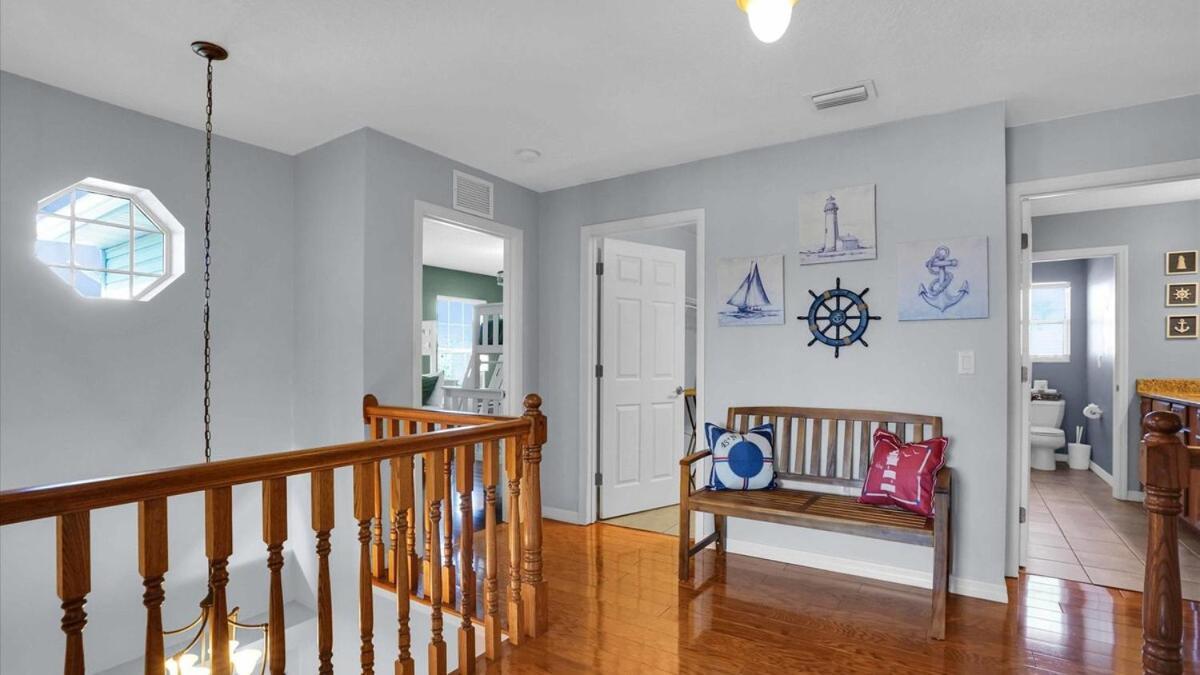 Modern - 3k Sqft - 5br & 11 Beds - Brand New Hot Tub - 6 Miles To Ami Beaches Holiday home