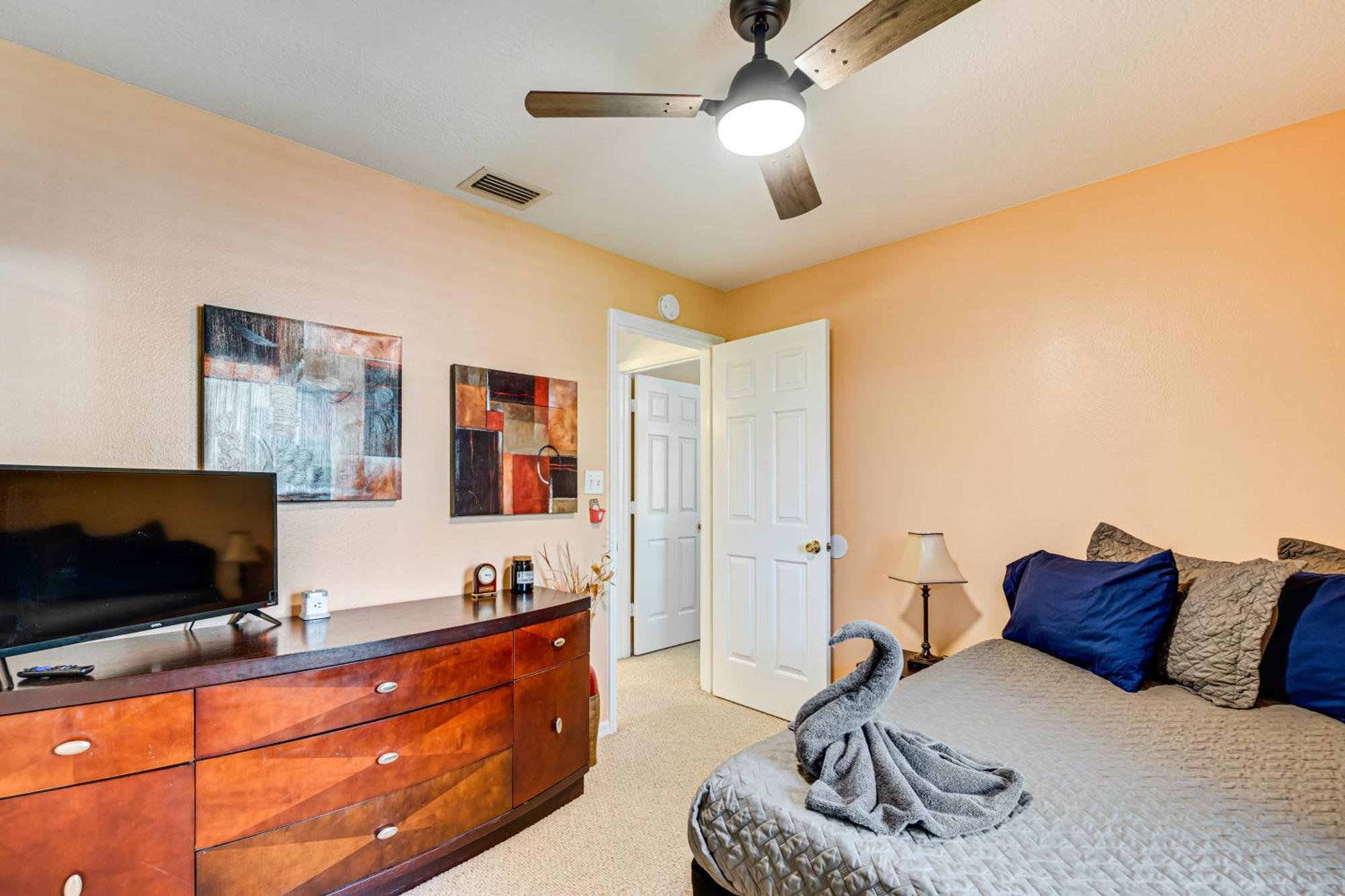 Townhome In Historical District! Holiday home *