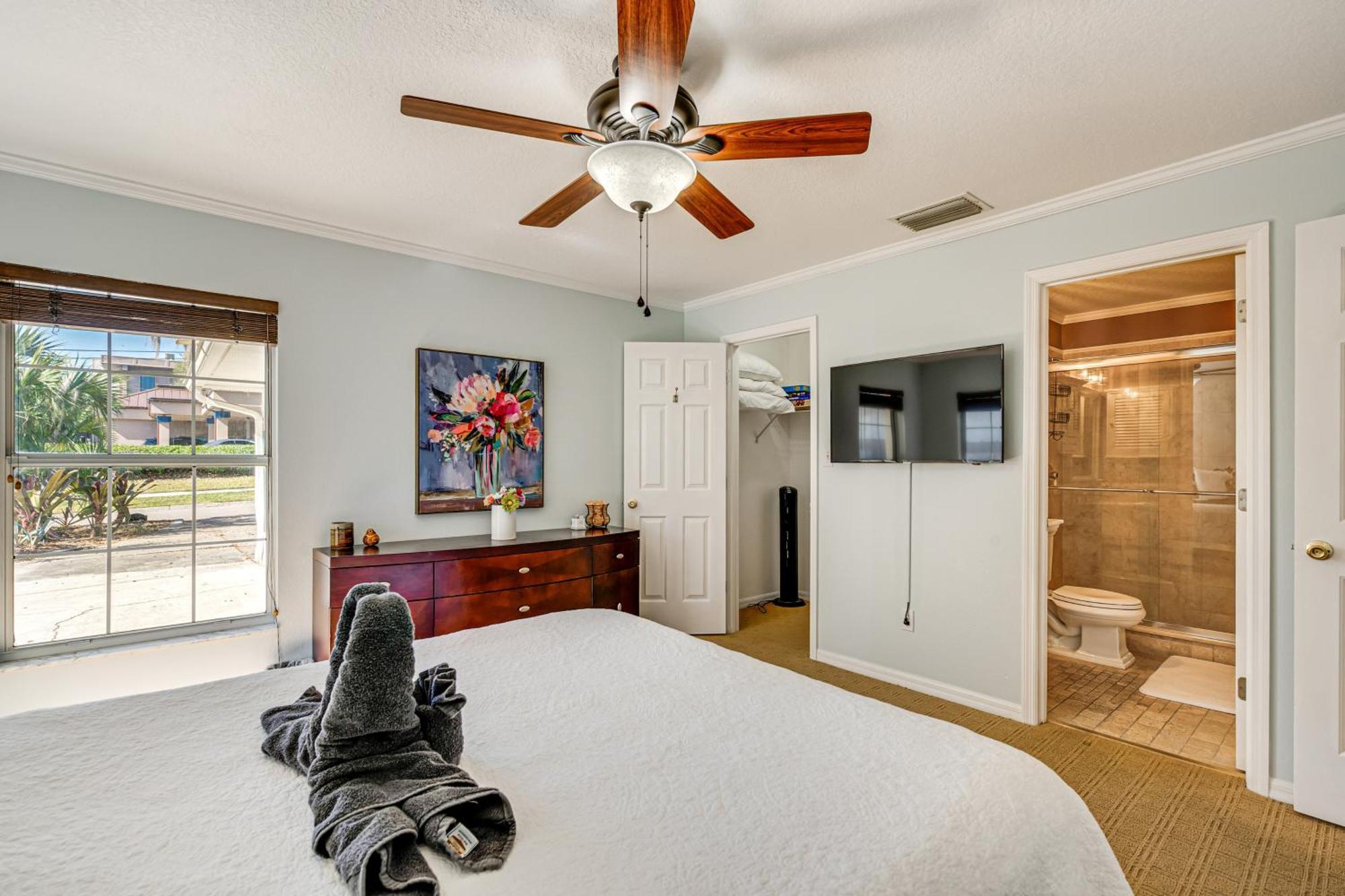 Townhome In Historical District! Holiday home