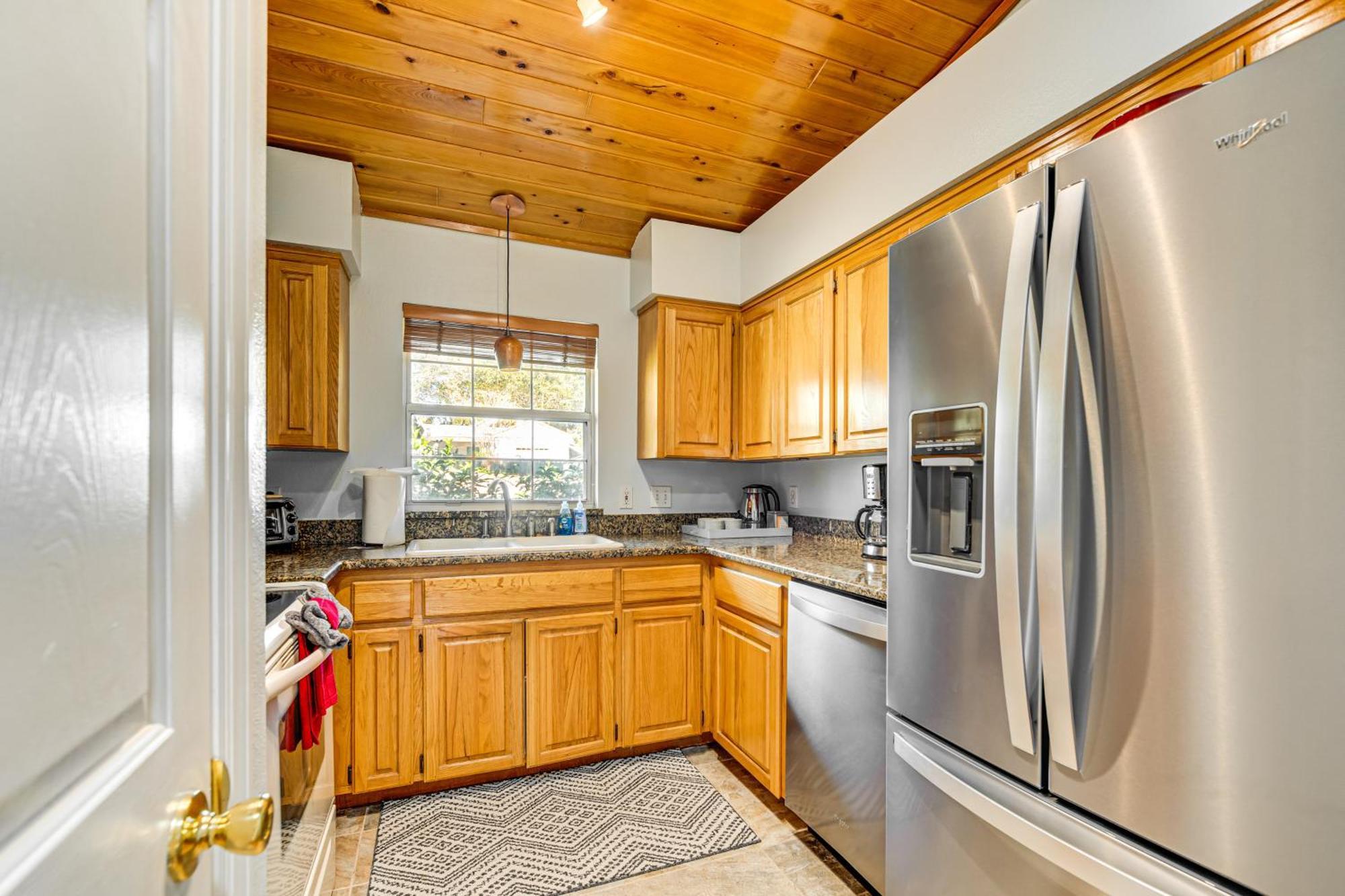 Townhome In Historical District!