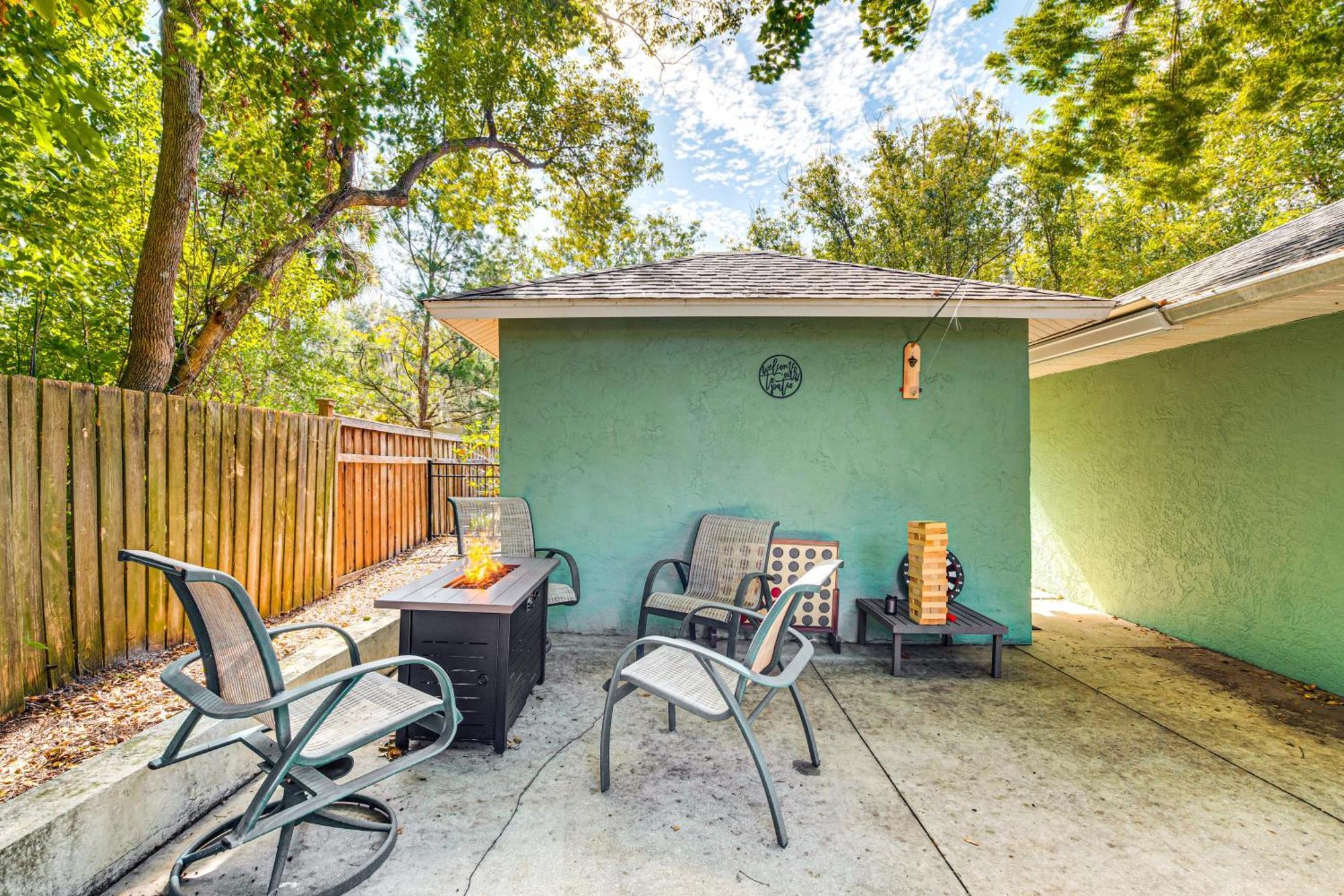 Holiday home Townhome In Historical District!