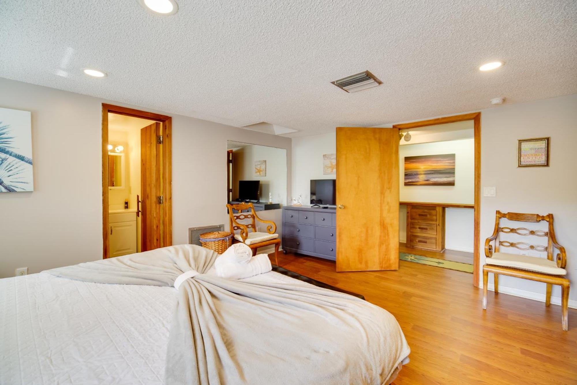 Beachfront With Yard - Pets Welcome Holiday home Indialantic
