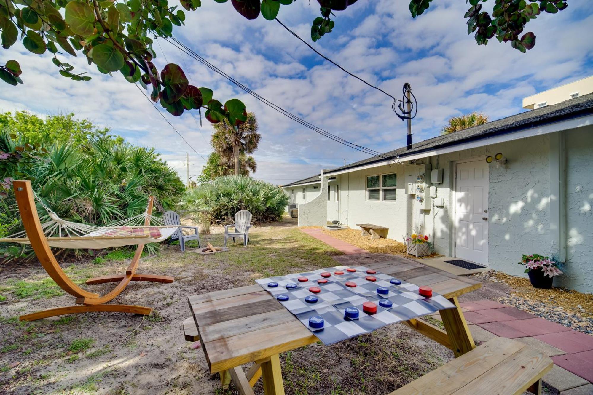 Holiday home Beachfront With Yard - Pets Welcome Indialantic