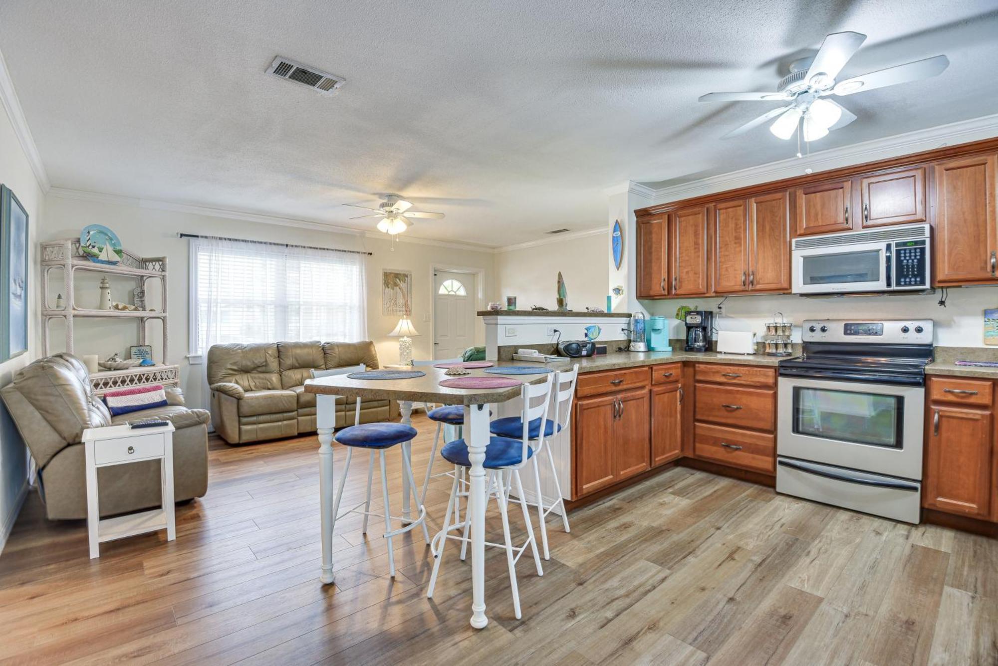 Near Anna Maria Island - Wfh-friendly! Cortez