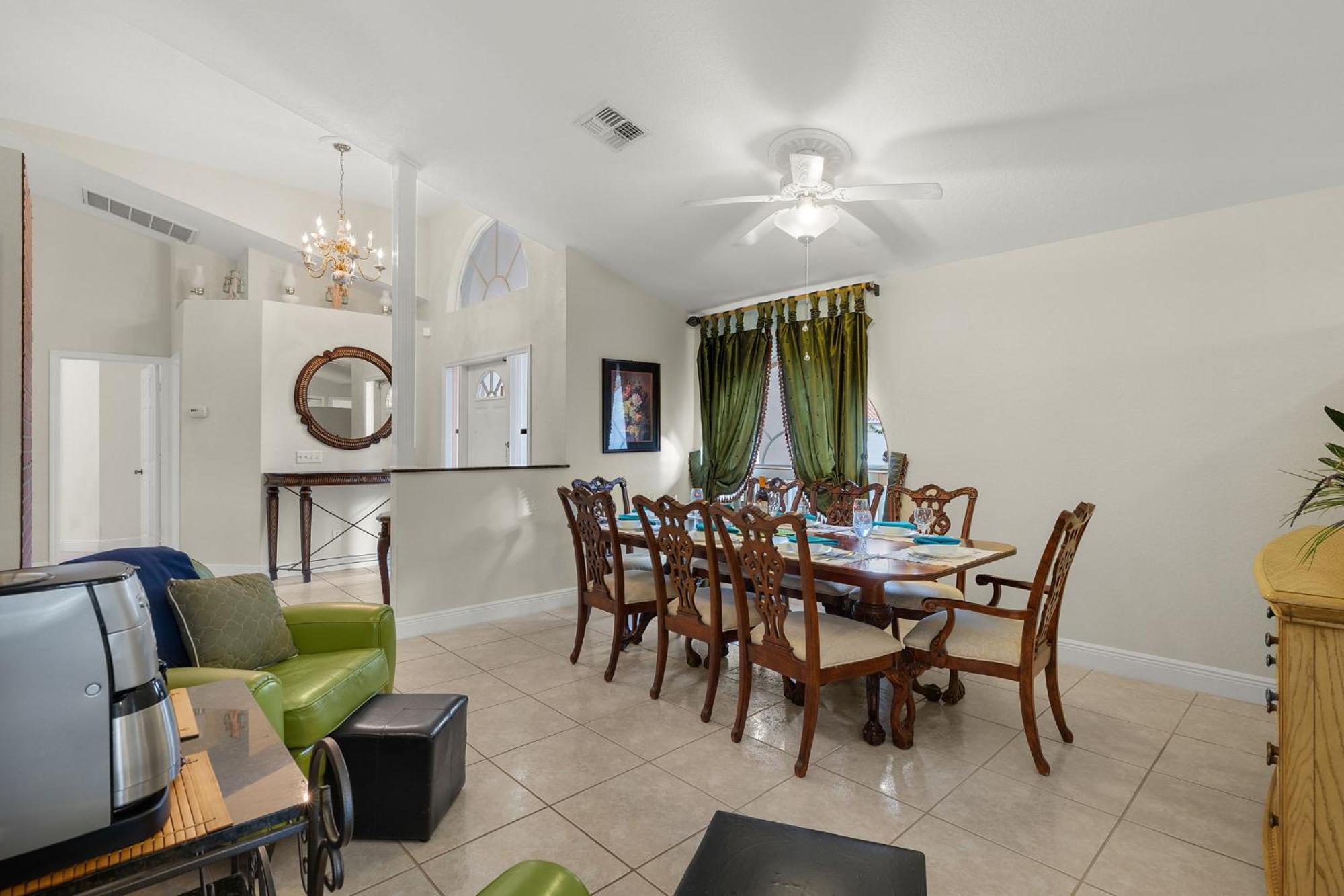 New Listing! Electric-heated Pool On Canal - Dolly Villa