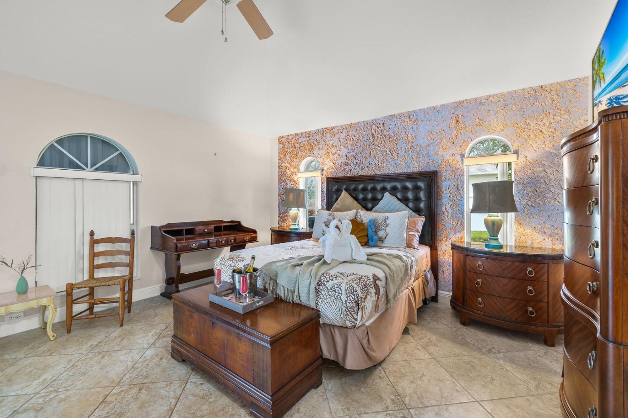 Villa New Listing! Electric-heated Pool On Canal - Dolly
