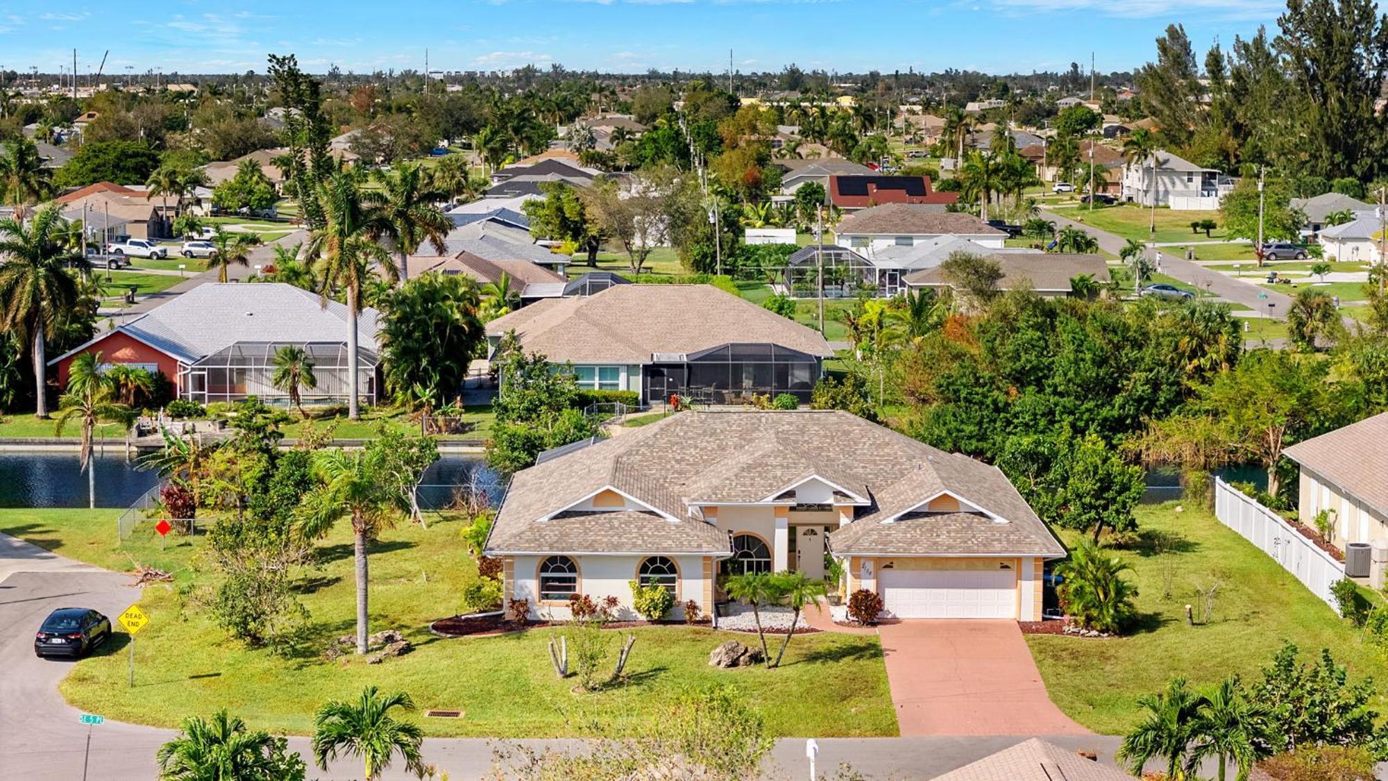 Villa New Listing! Electric-heated Pool On Canal - Dolly