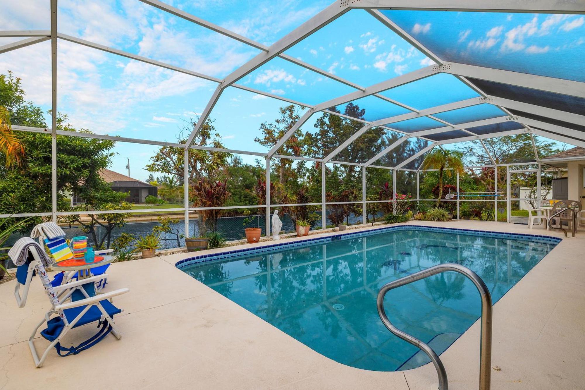 Villa New Listing! Electric-heated Pool On Canal - Dolly