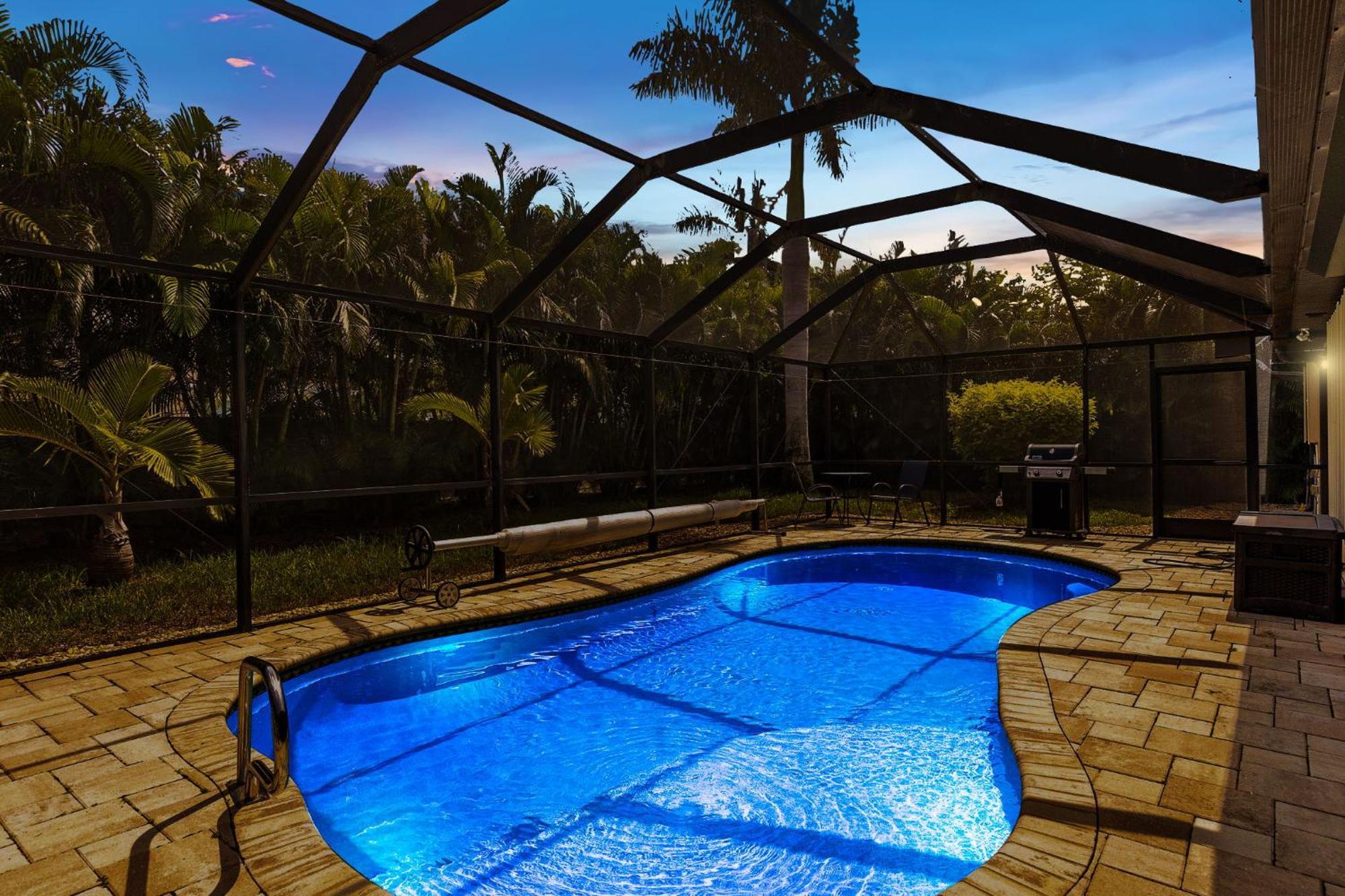 Private Oasis! Electric-heated Pool - Perfect For Families! - Barbossa Villa