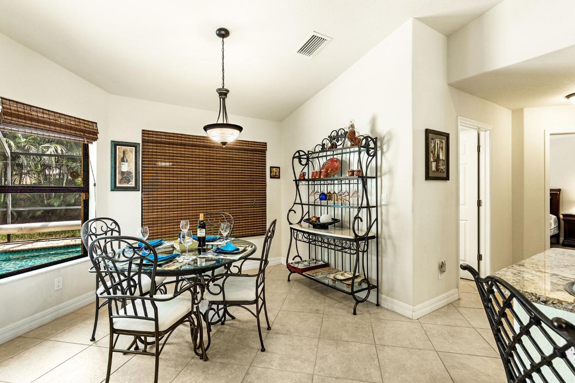 Villa Private Oasis! Electric-heated Pool - Perfect For Families! - Barbossa Cape Coral