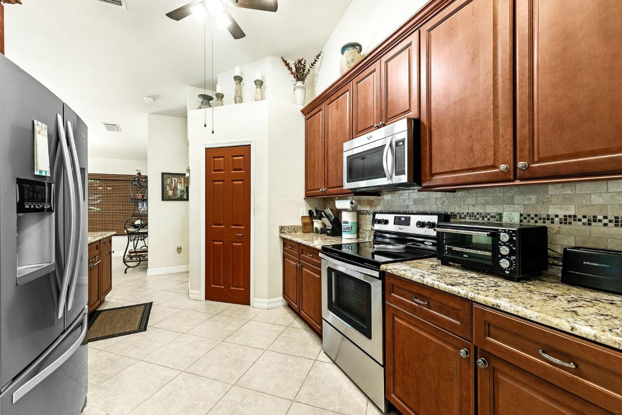 Private Oasis! Electric-heated Pool - Perfect For Families! - Barbossa *