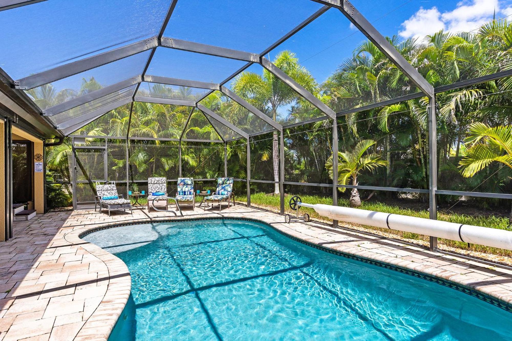 Private Oasis! Electric-heated Pool - Perfect For Families! - Barbossa Villa