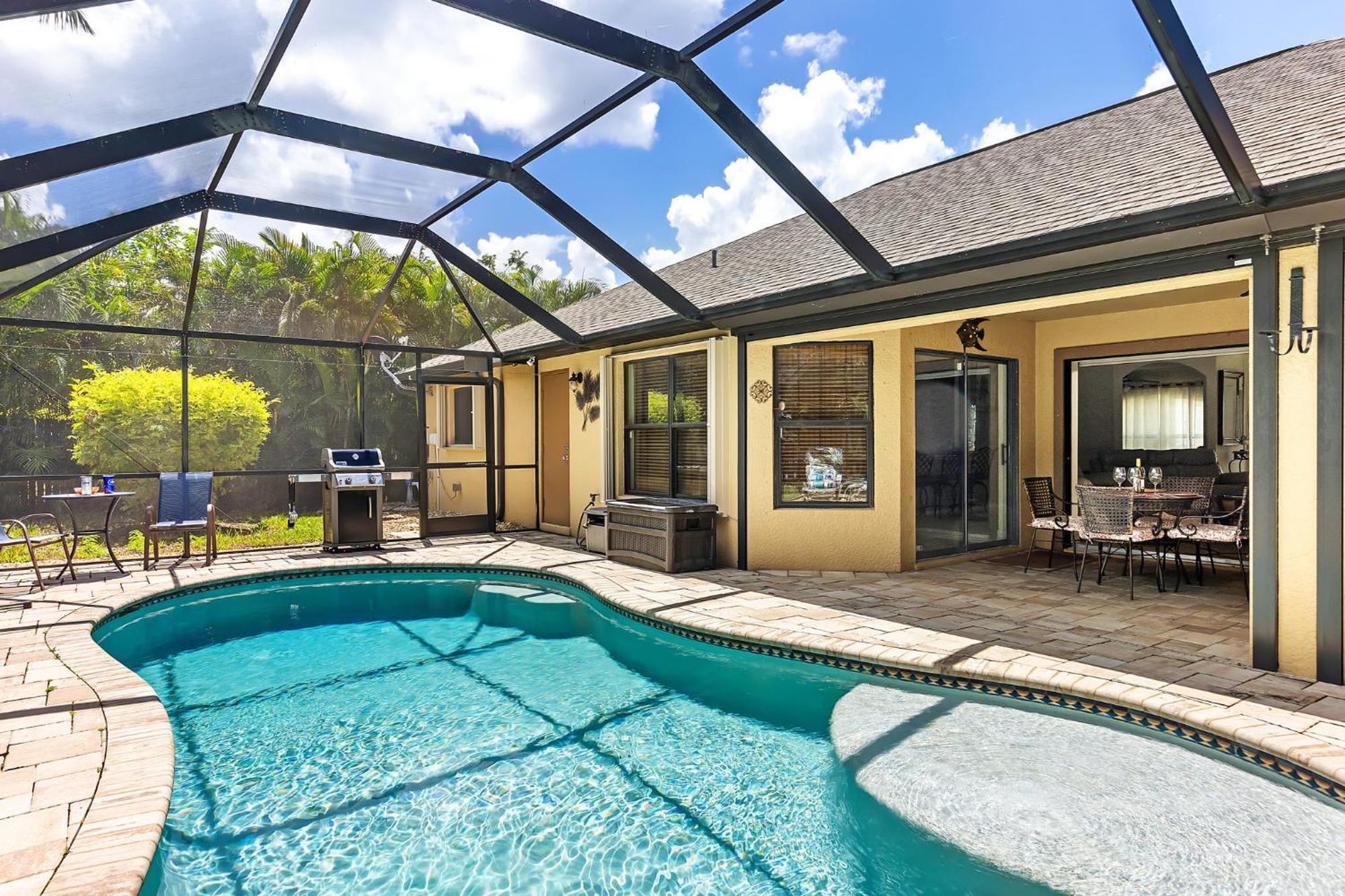 Private Oasis! Electric-heated Pool - Perfect For Families! - Barbossa Villa Cape Coral
