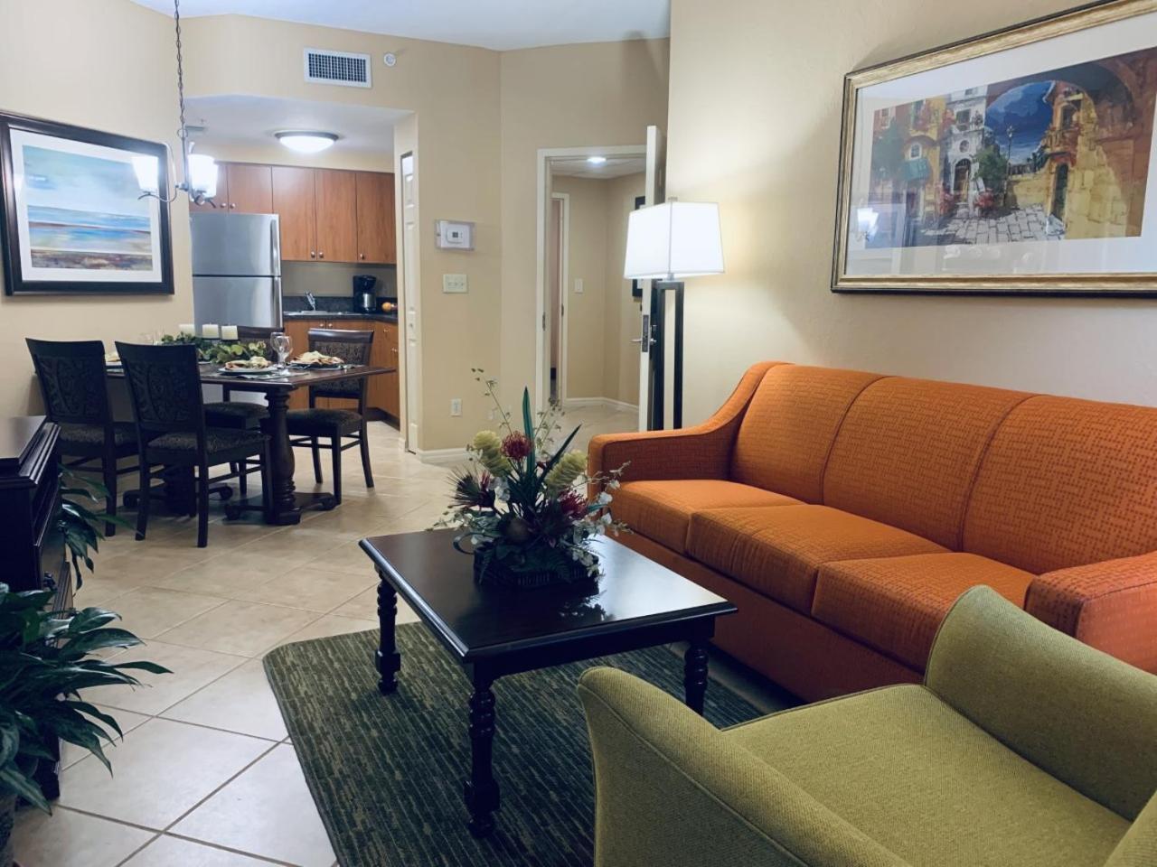 Mizner Place At Town Center, Lauderdale Resort