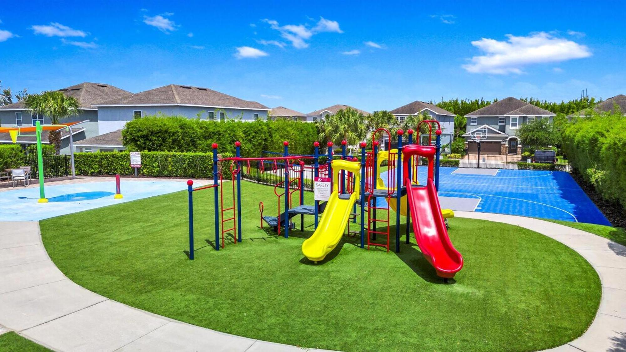 Modern Retreat: Water Park Access & Amenities * Orlando