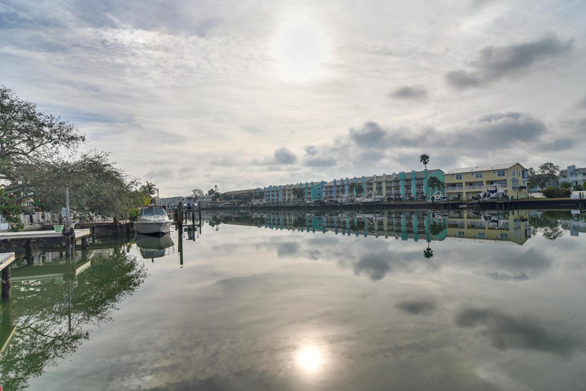 Canal-front With Private Pool And Dock! * Clearwater Beach