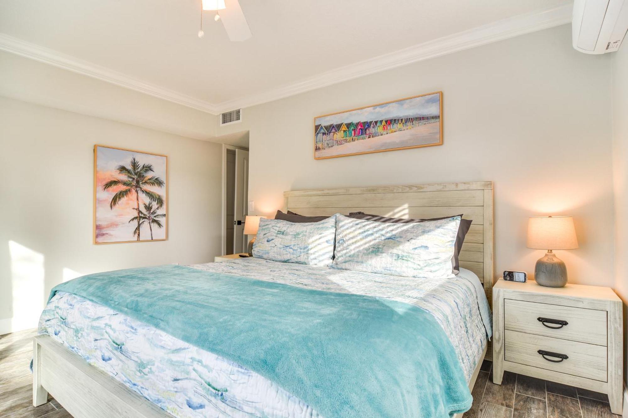 Canal-front With Private Pool And Dock! *