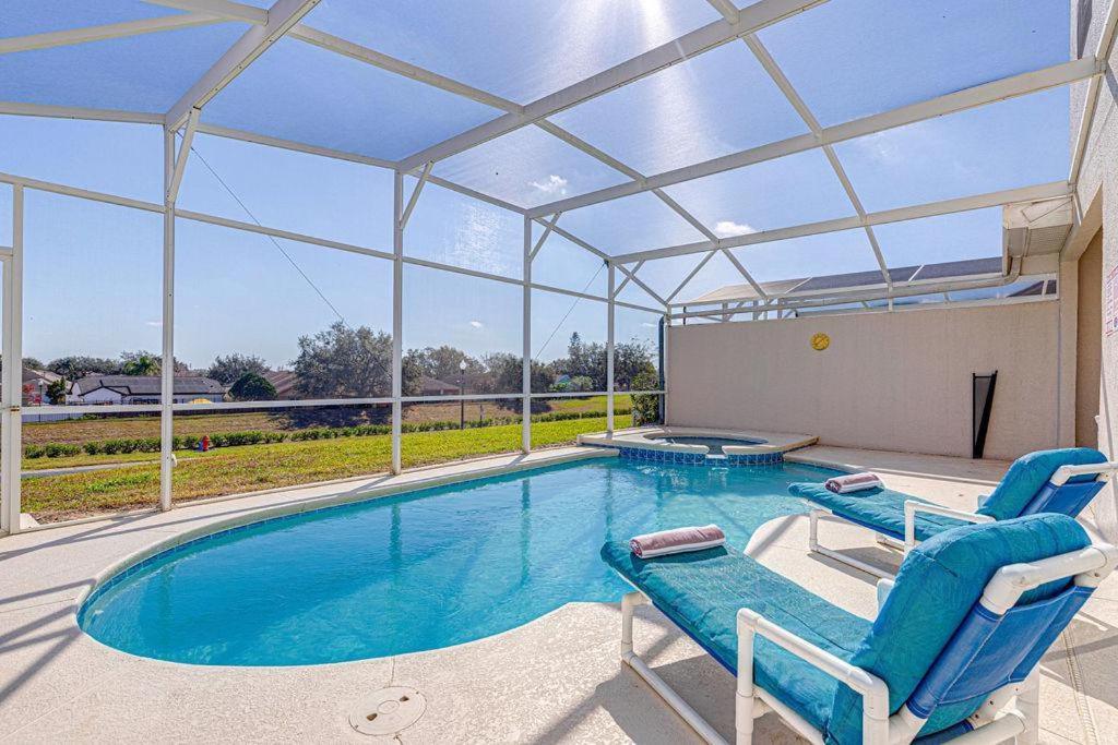 Newly Renovated Courtyard Villa Davenport