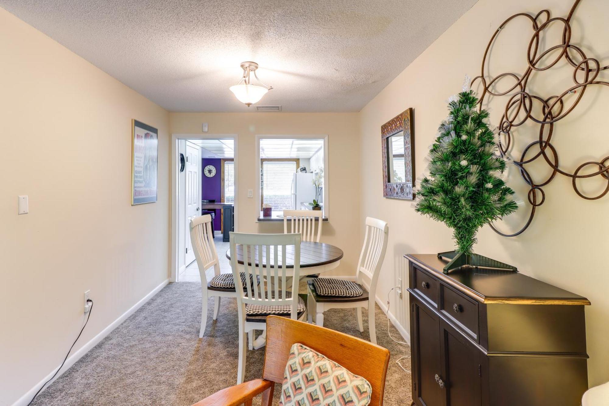 Holiday home Cozy Townhome - 2 Mi To Rainbow Springs! Dunnellon