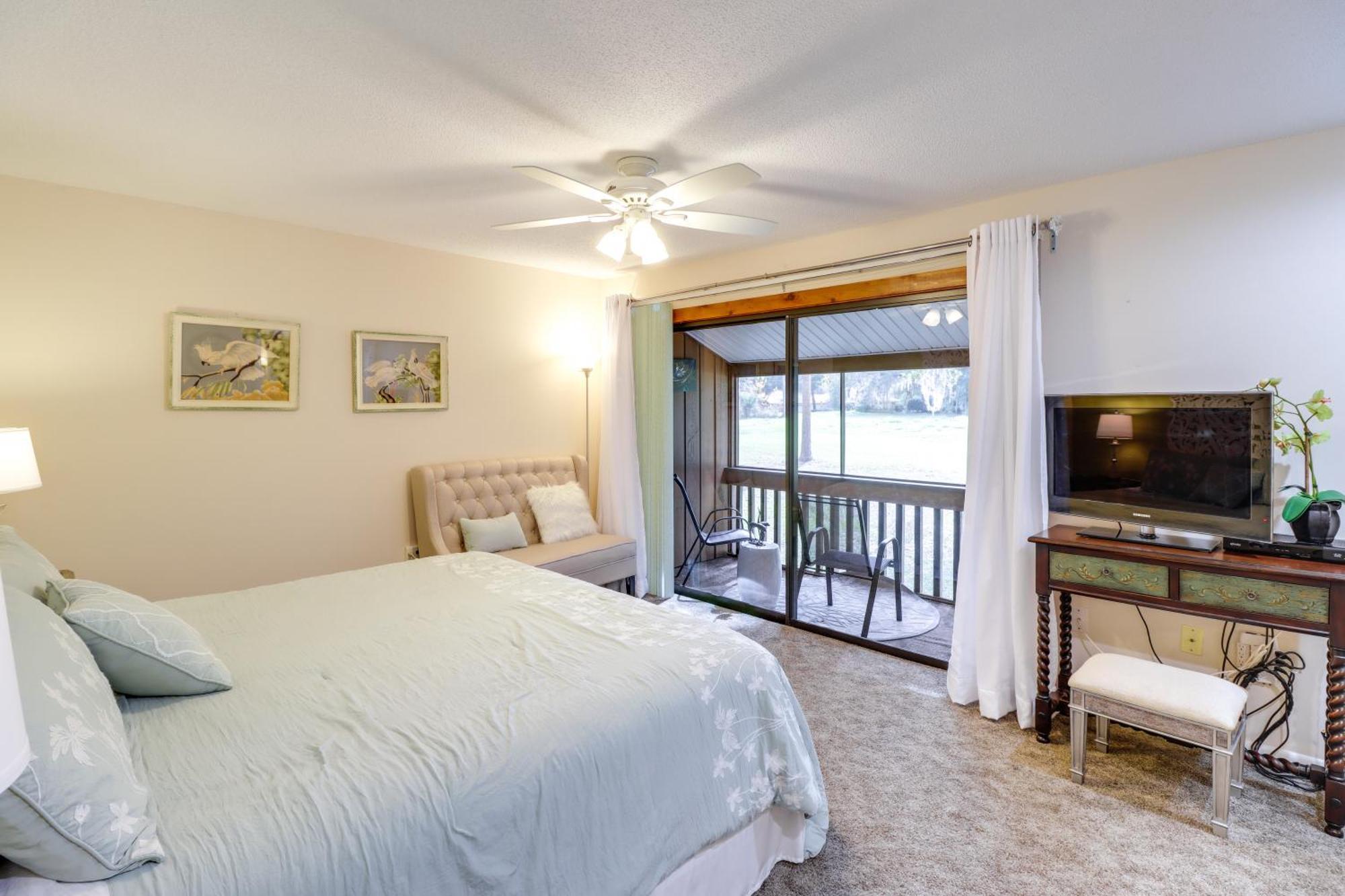 Cozy Townhome - 2 Mi To Rainbow Springs! *