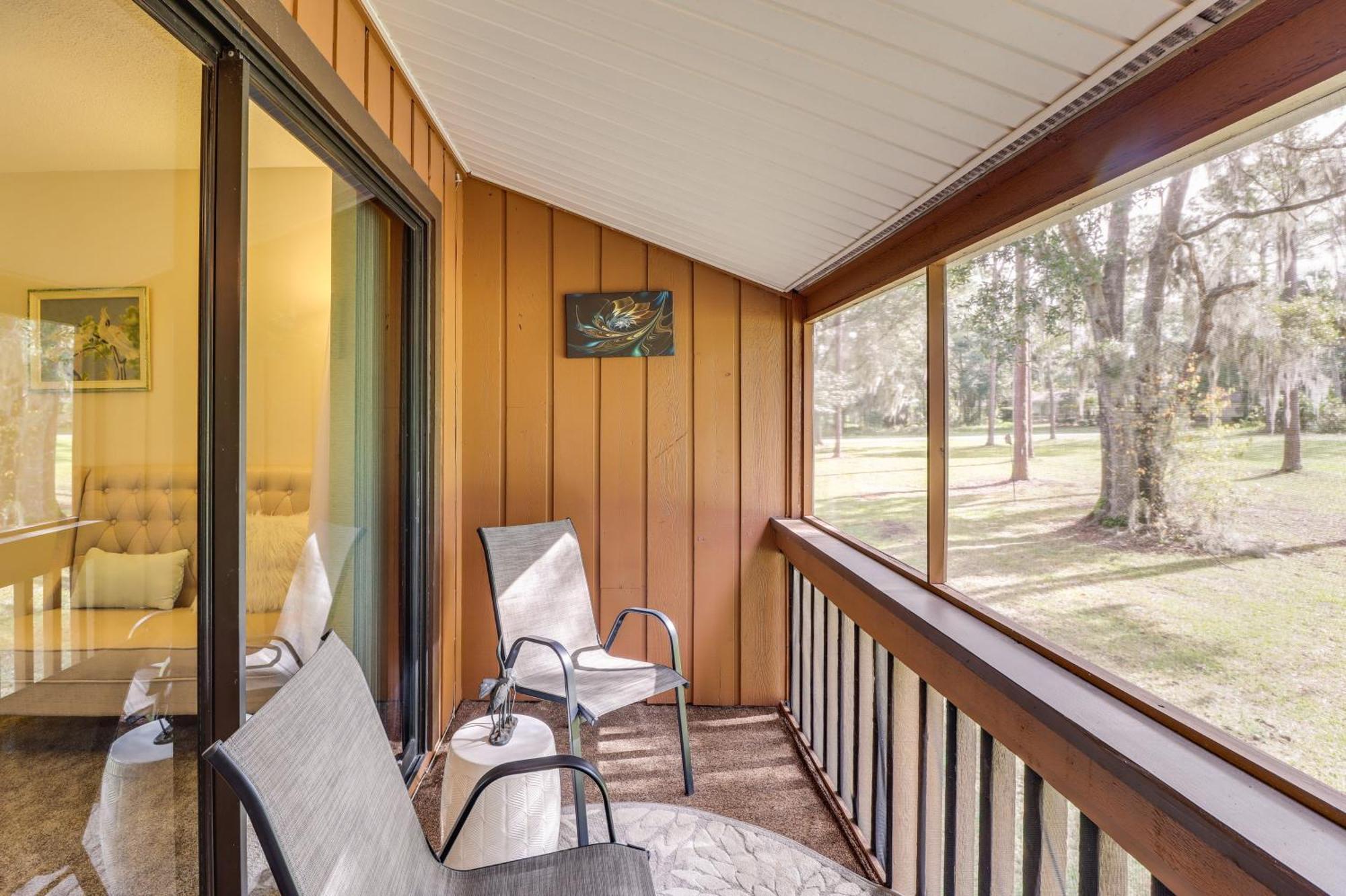 Holiday home Cozy Townhome - 2 Mi To Rainbow Springs! *