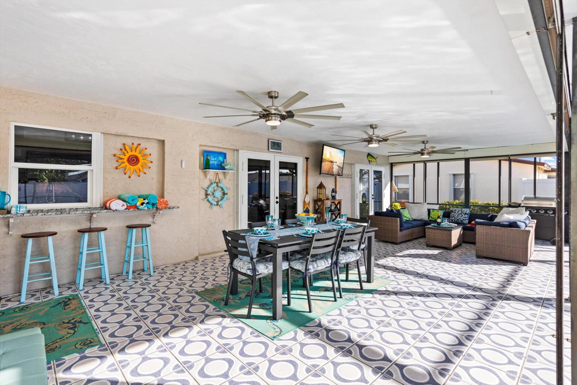 Villa Beautifully Remodeled Electric-heated Pool With Bikes - Perfect For Families! - Skyy
