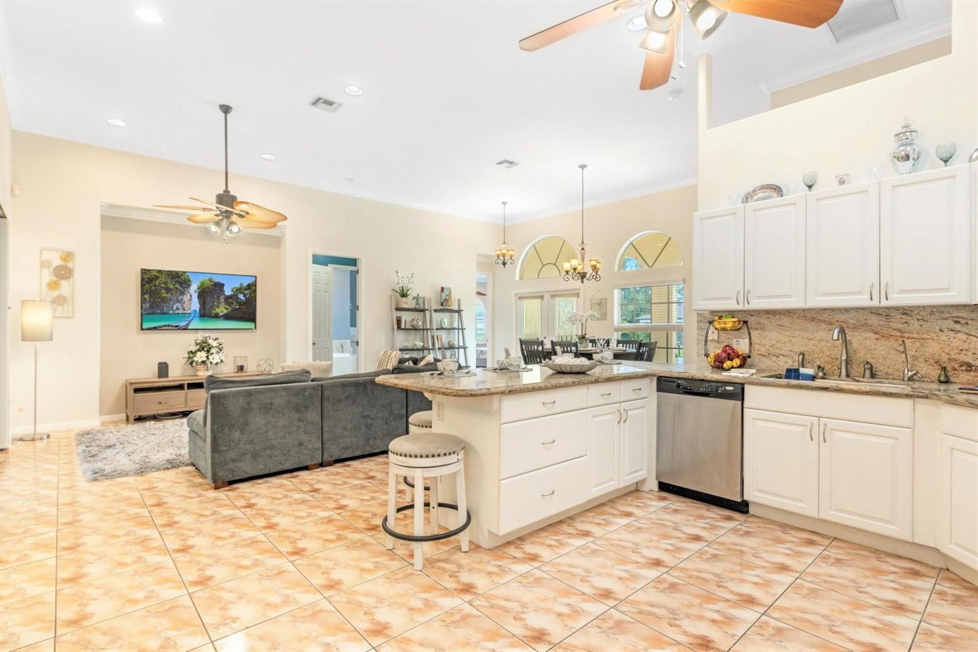 Private Electric-heated Pool - Great For Families With Pets! - Nina *