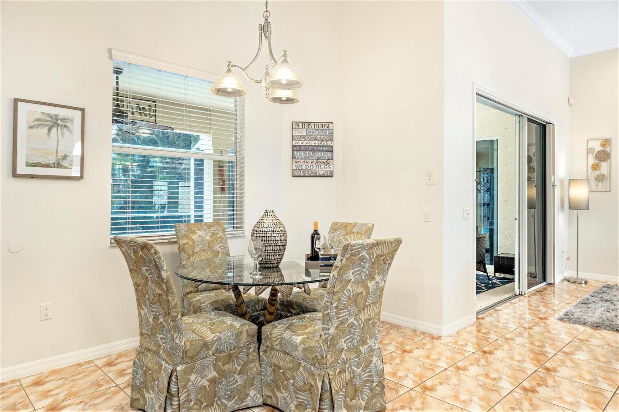 Private Electric-heated Pool - Great For Families With Pets! - Nina Cape Coral