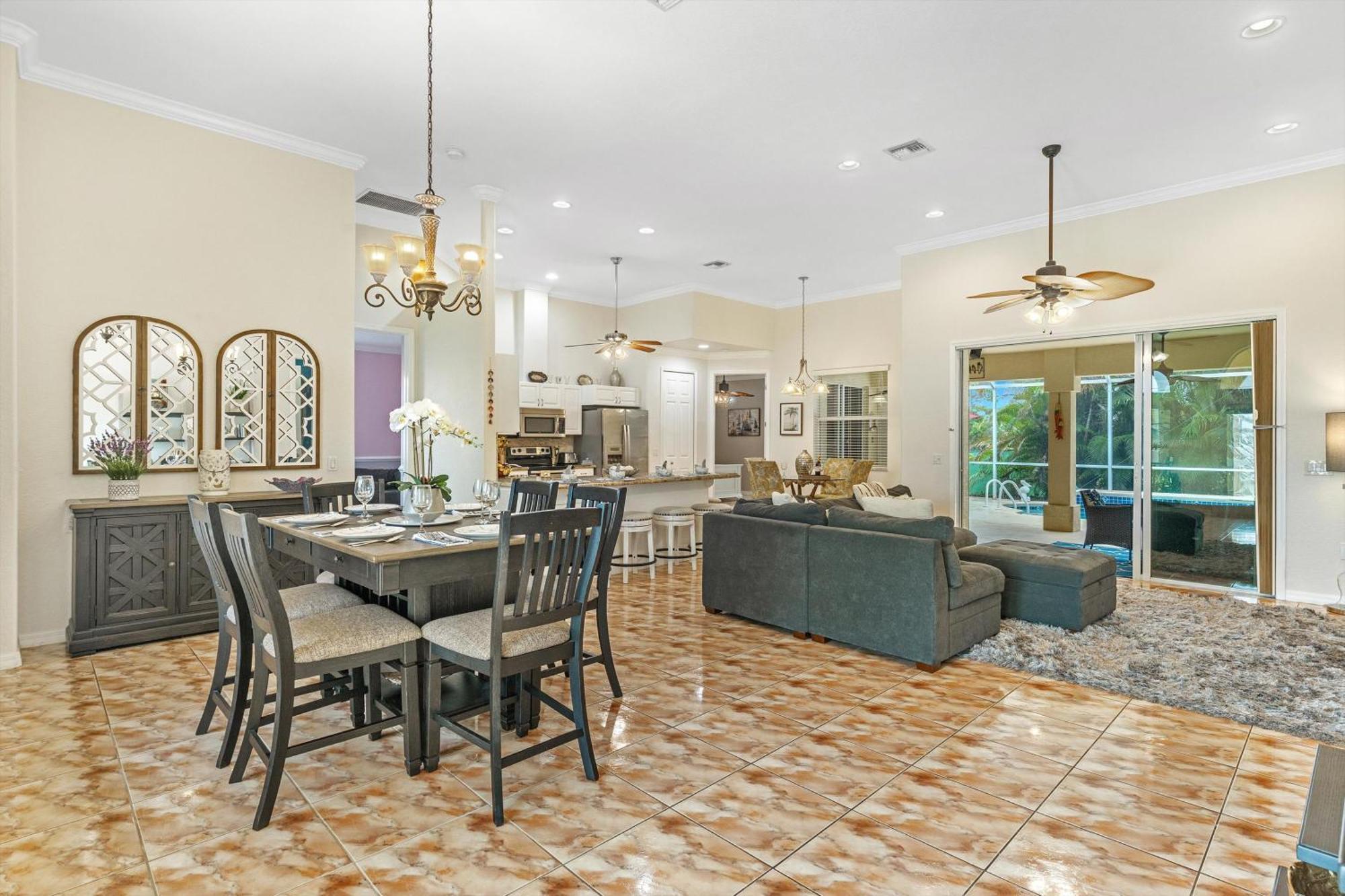 Private Electric-heated Pool - Great For Families With Pets! - Nina Villa *