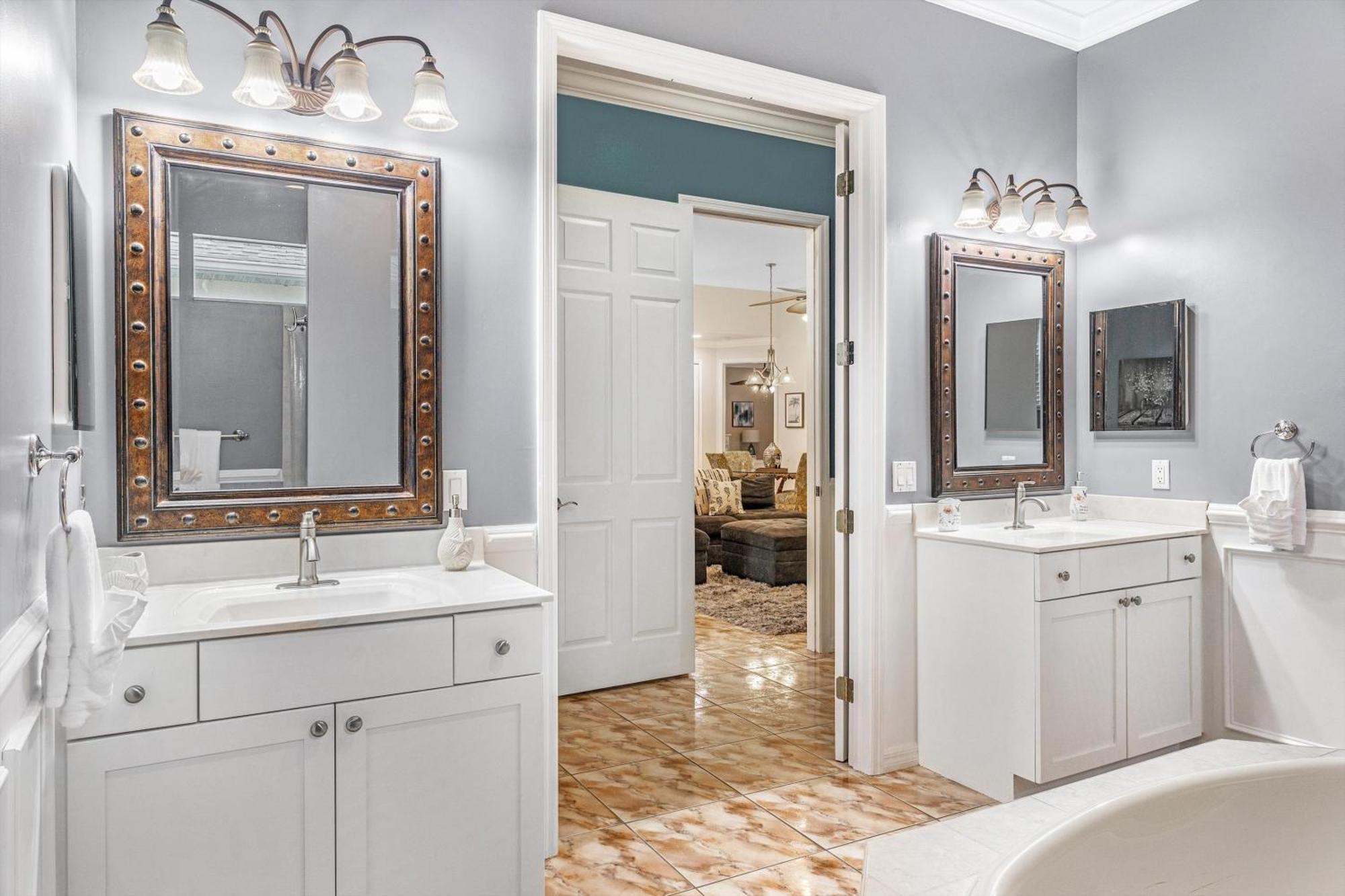 Private Electric-heated Pool - Great For Families With Pets! - Nina * Cape Coral
