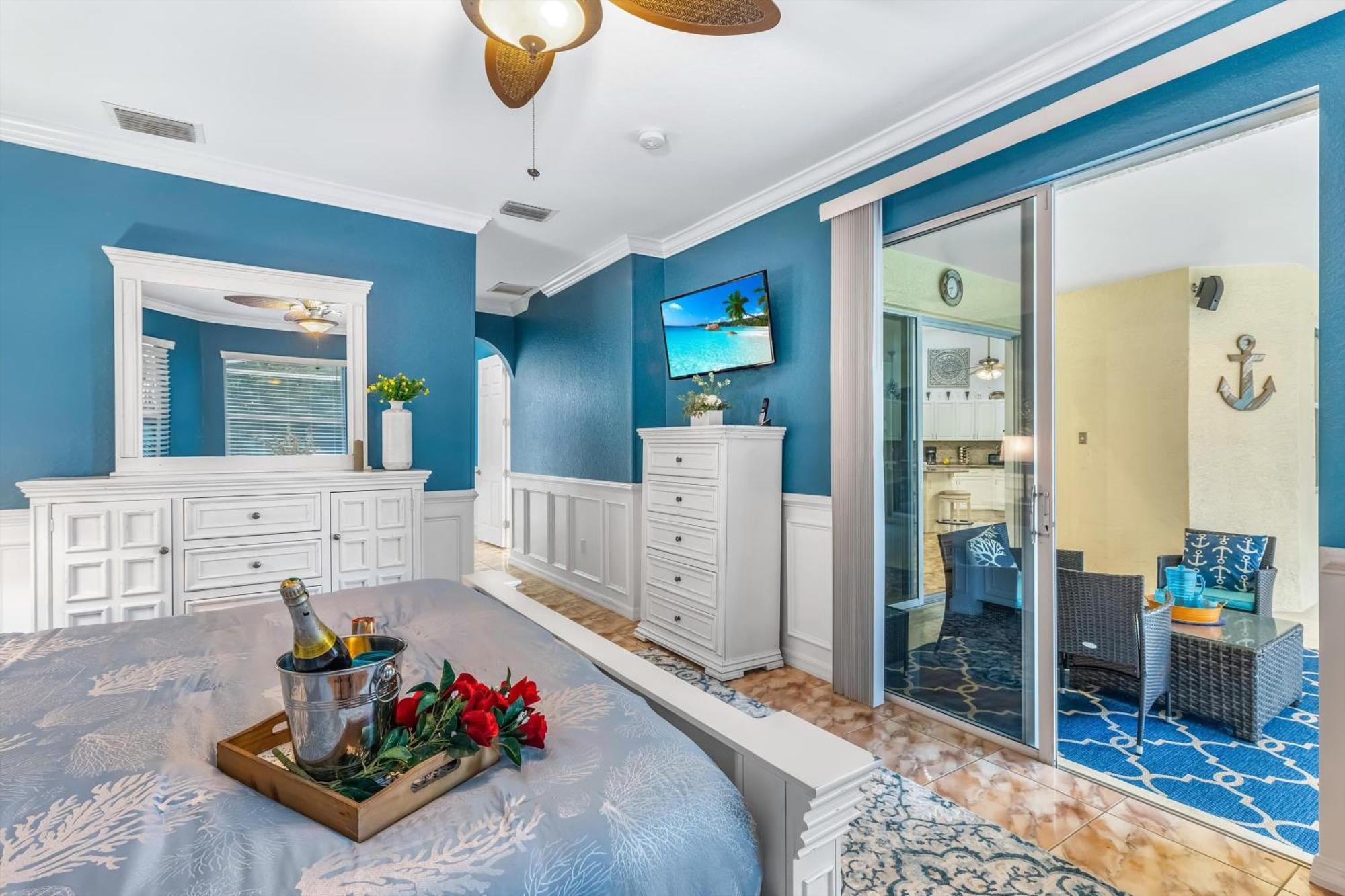 Private Electric-heated Pool - Great For Families With Pets! - Nina Villa Cape Coral