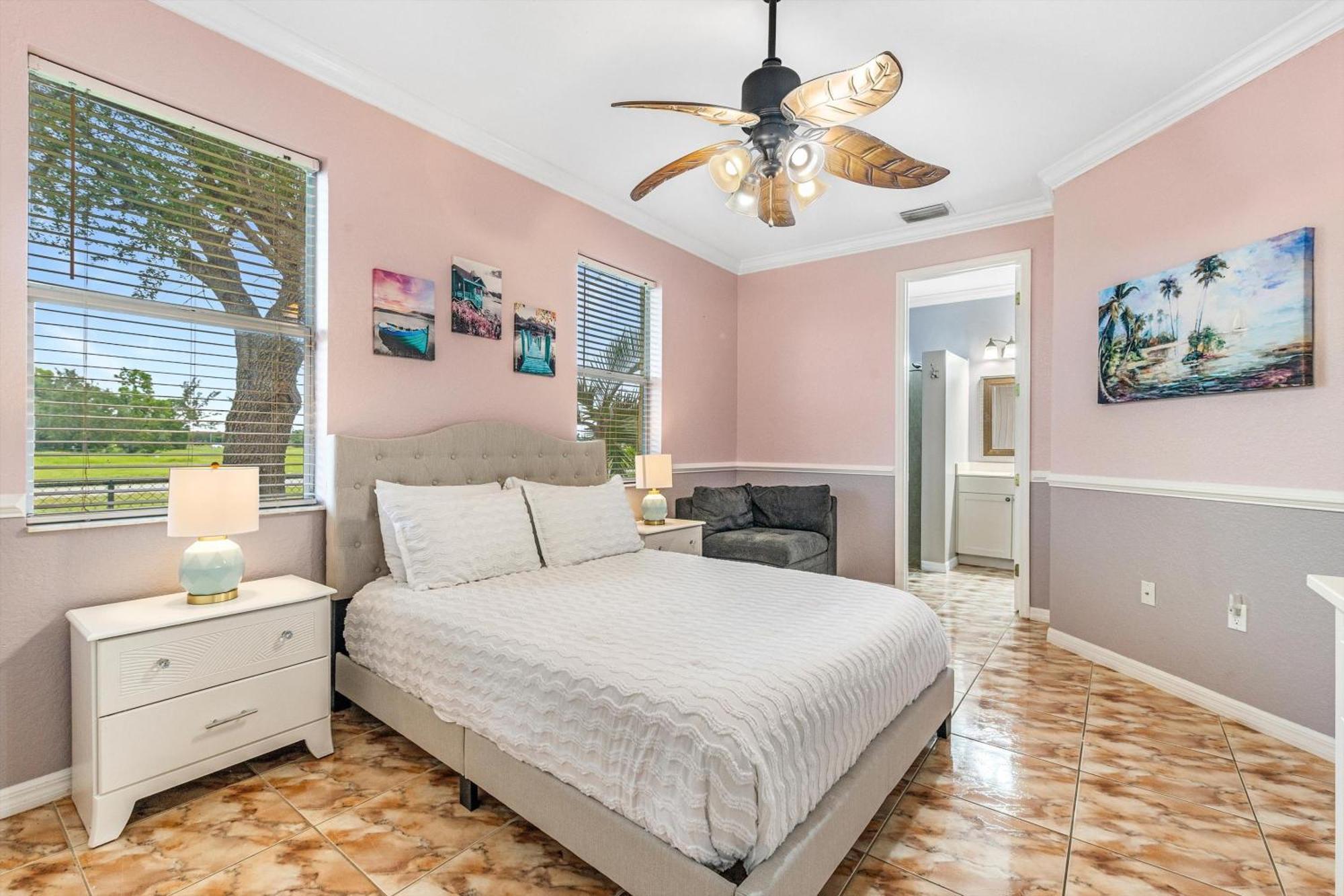 Private Electric-heated Pool - Great For Families With Pets! - Nina *