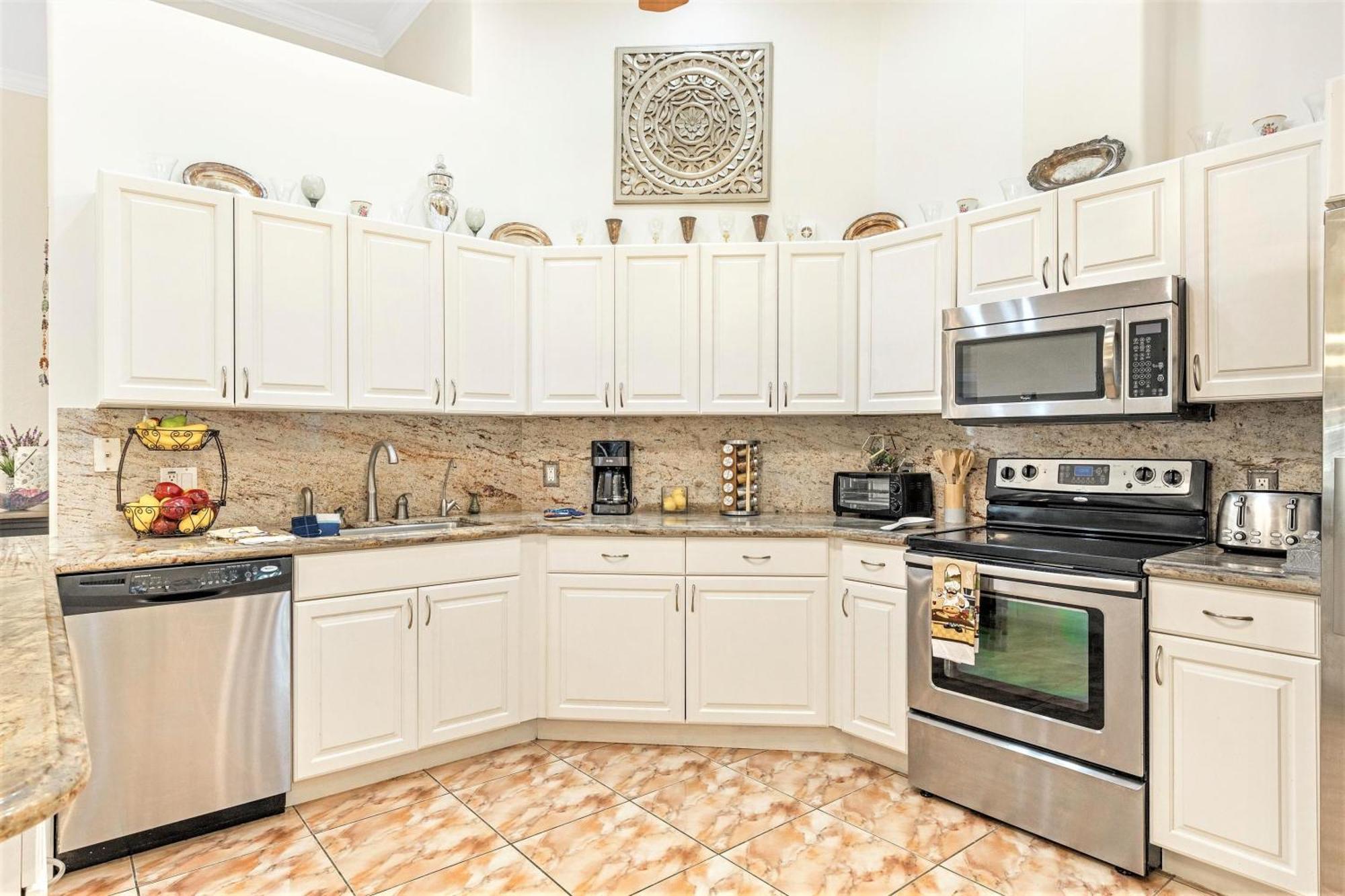 Private Electric-heated Pool - Great For Families With Pets! - Nina *