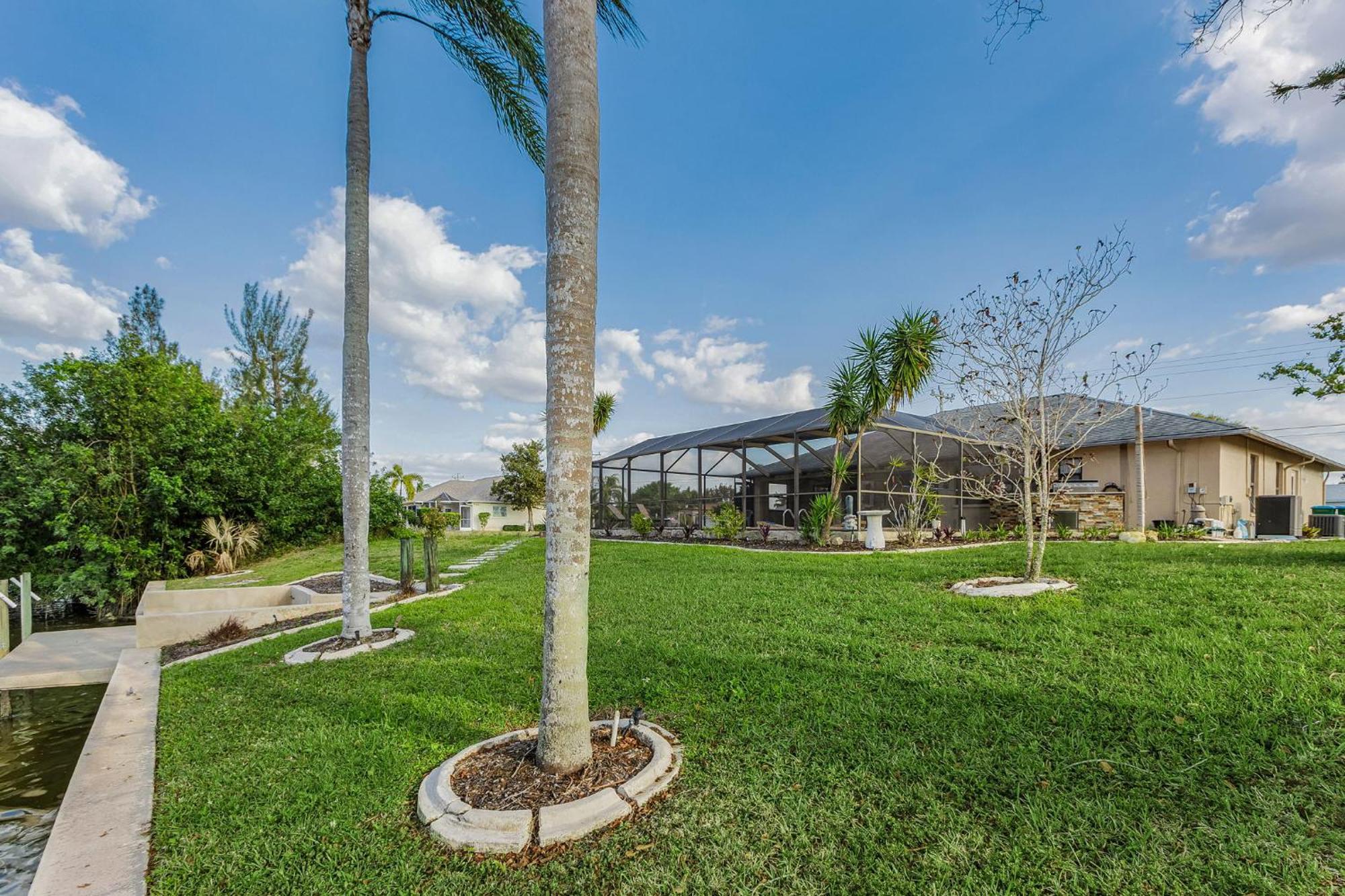 Family-friendly Salt Water Electric-heated Pool With Gulf Access - Mahana