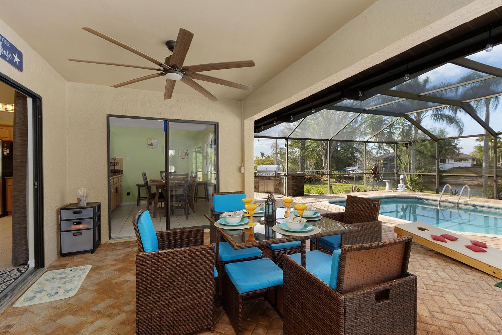Family-friendly Salt Water Electric-heated Pool With Gulf Access - Mahana Villa Cape Coral