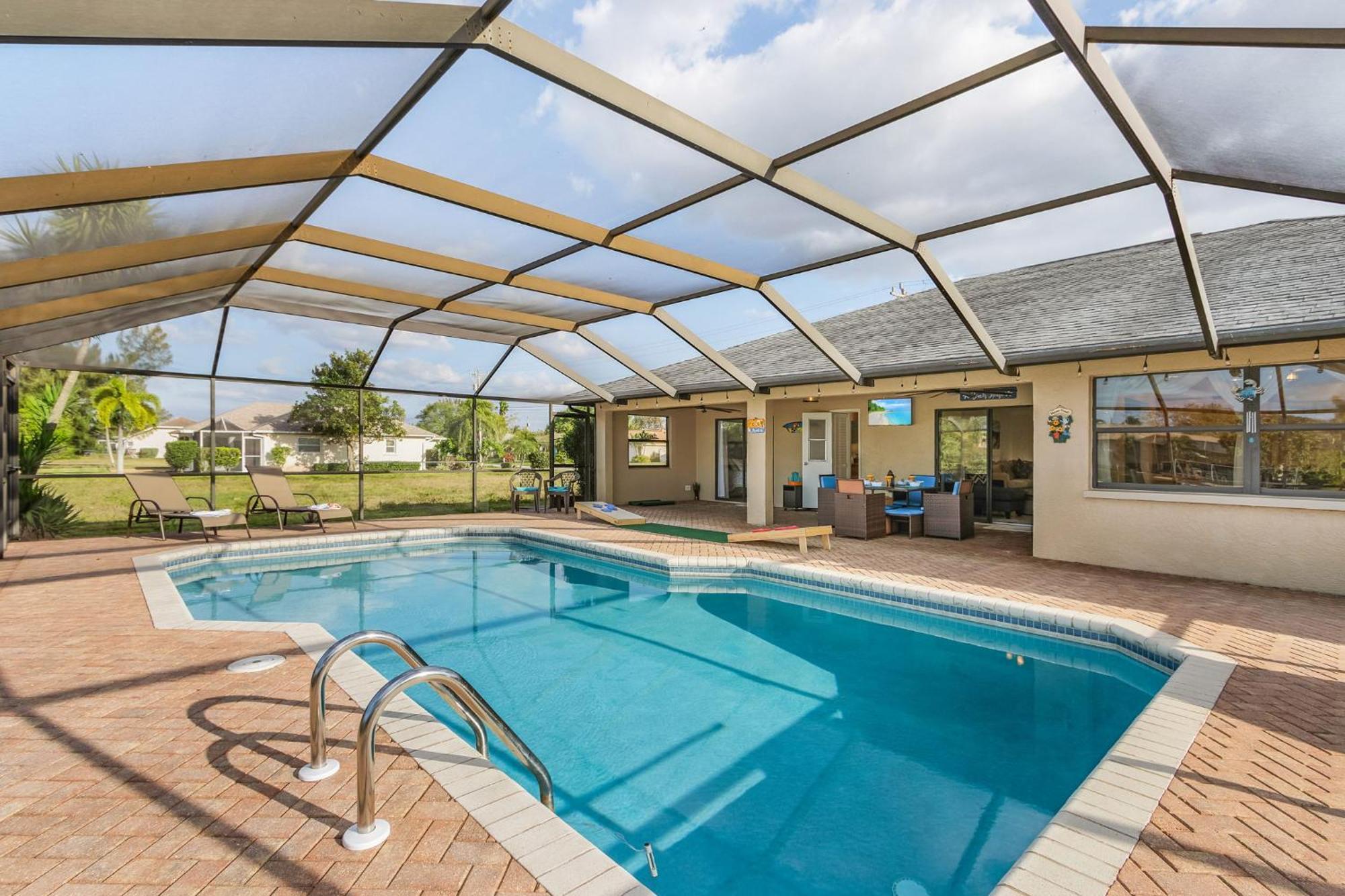 Family-friendly Salt Water Electric-heated Pool With Gulf Access - Mahana