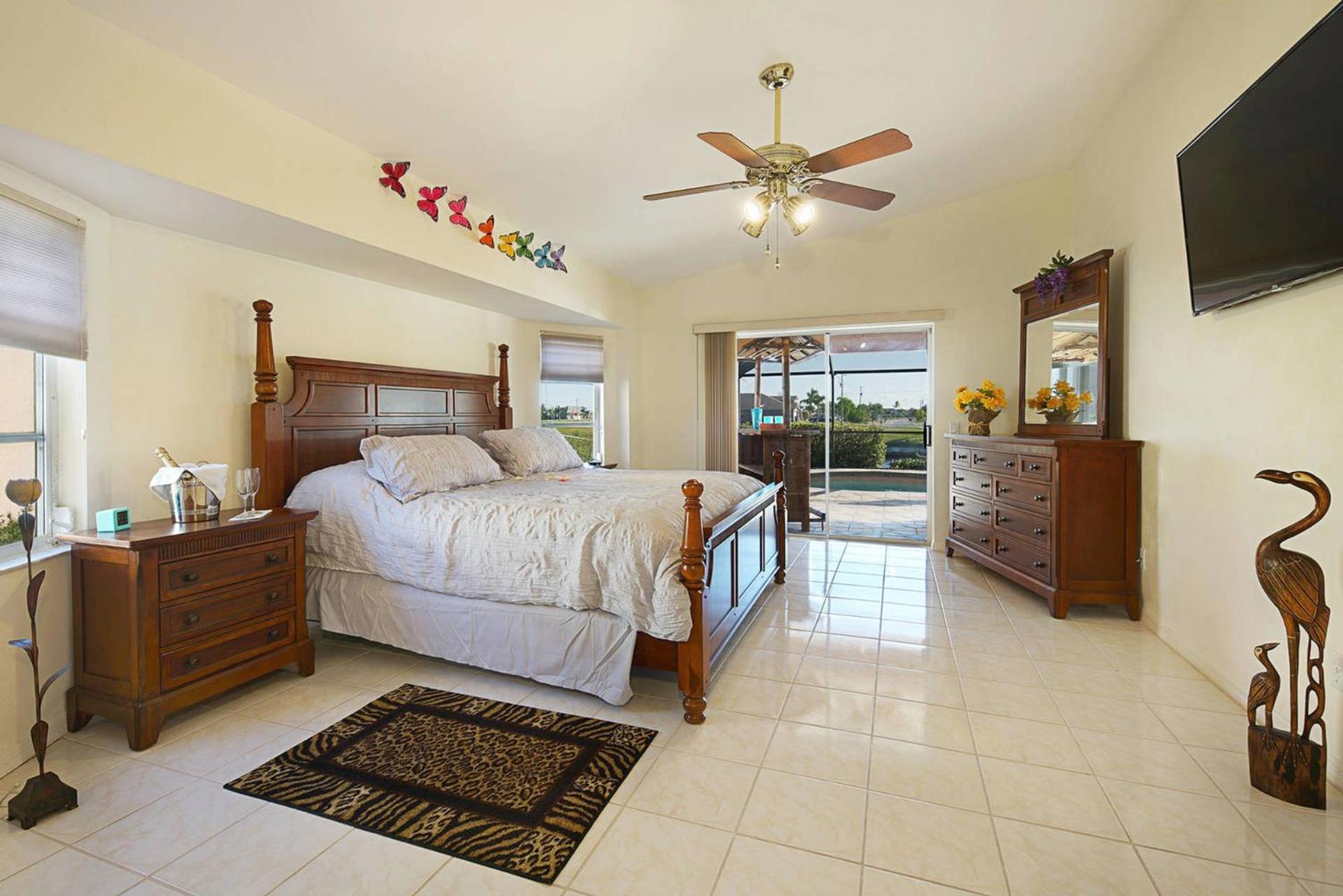 Spacious Electric-heated Pool On Gulf-access Canal With Bikes - Joan * Matlacha
