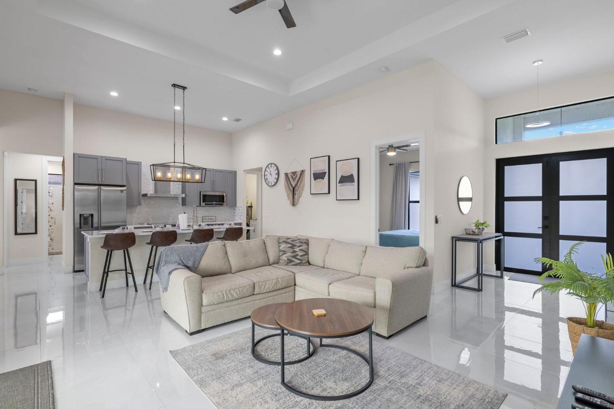 New Construction Modern 4-bedroom With Saltwater Heated Pool - Lola * Cape Coral